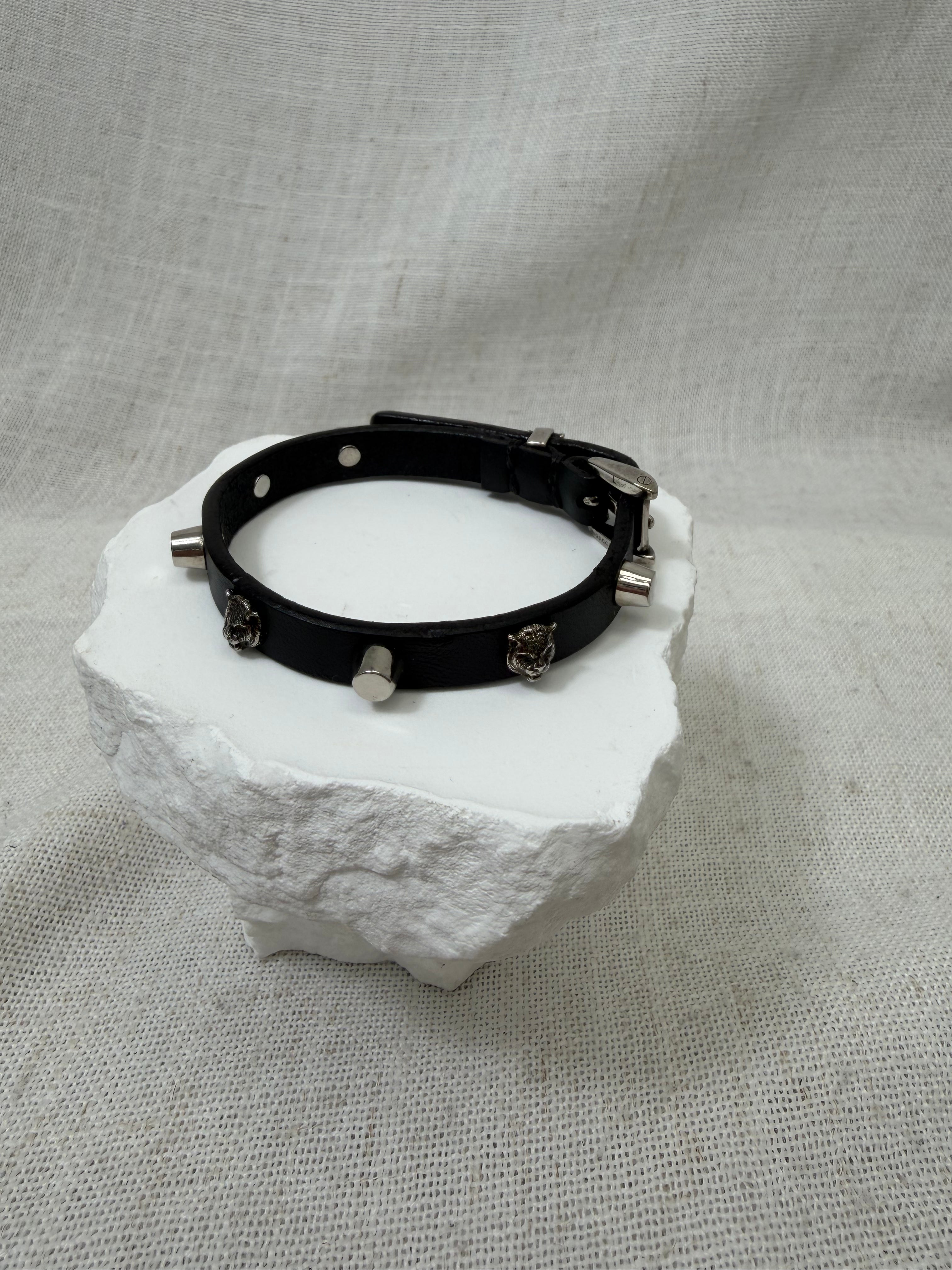 Gucci Black Leather Feline Heads Bracelet