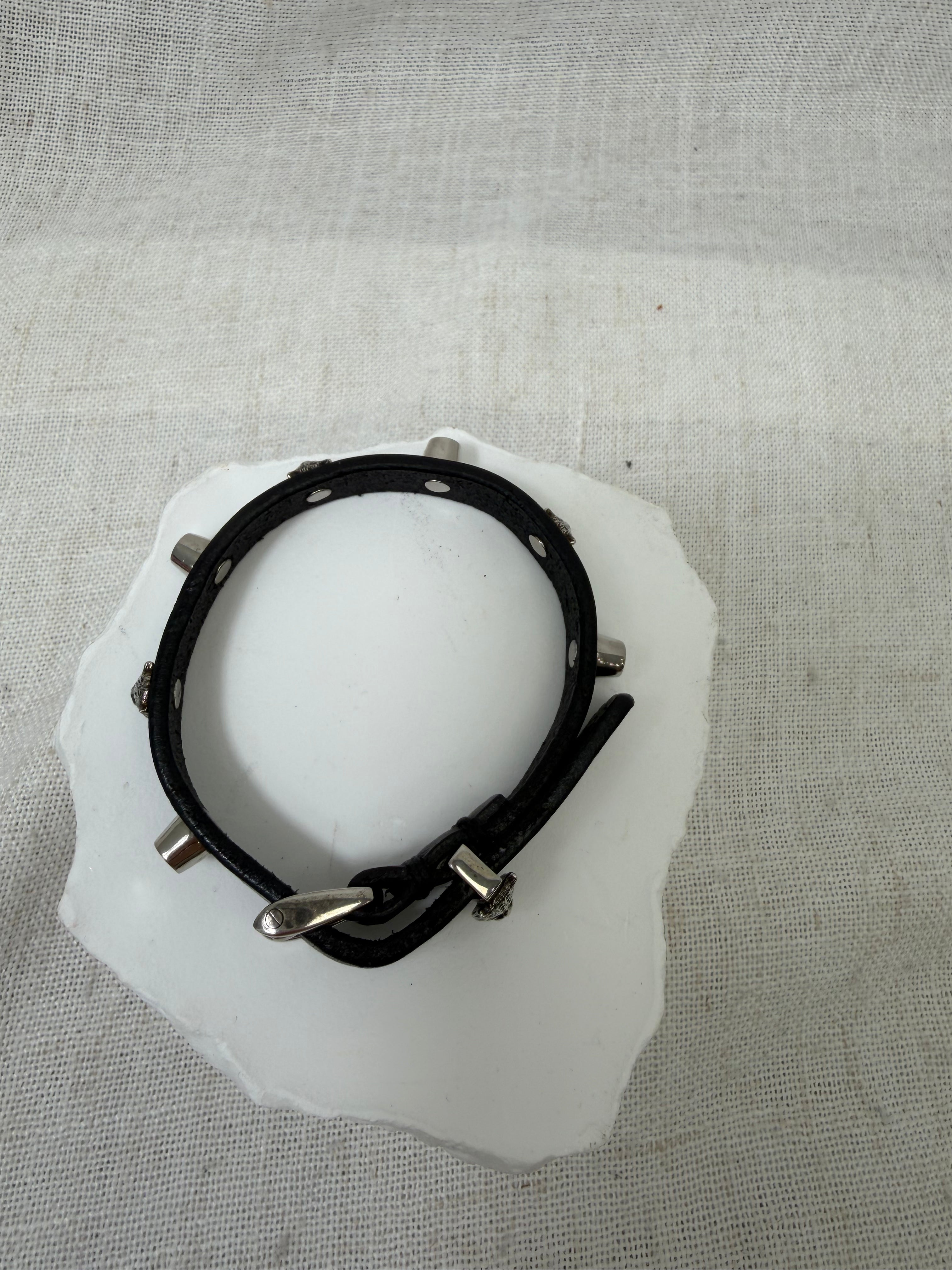 Gucci Black Leather Feline Heads Bracelet