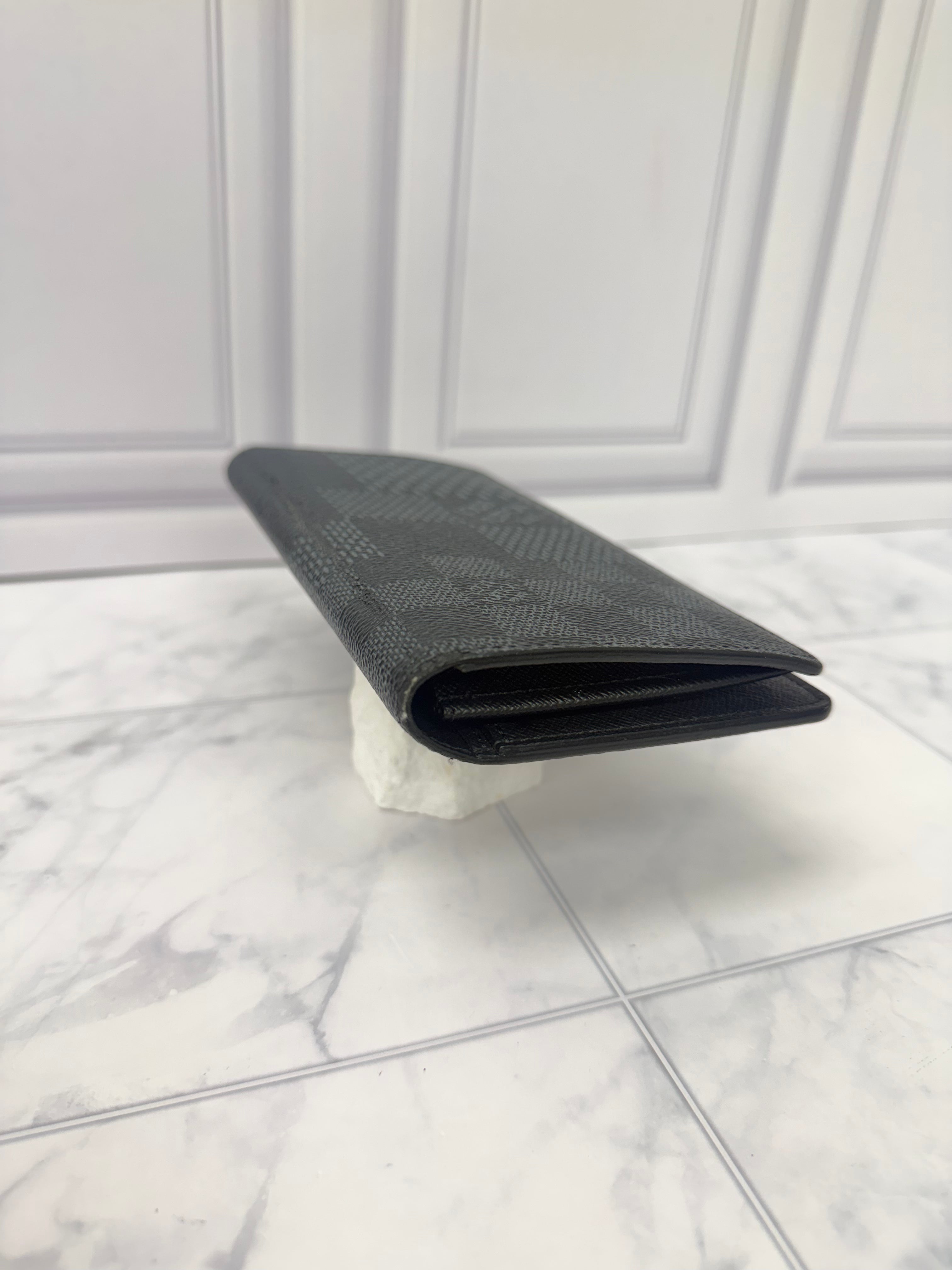 Louis Vuitton Damier Graphite 3D Brazza Wallet