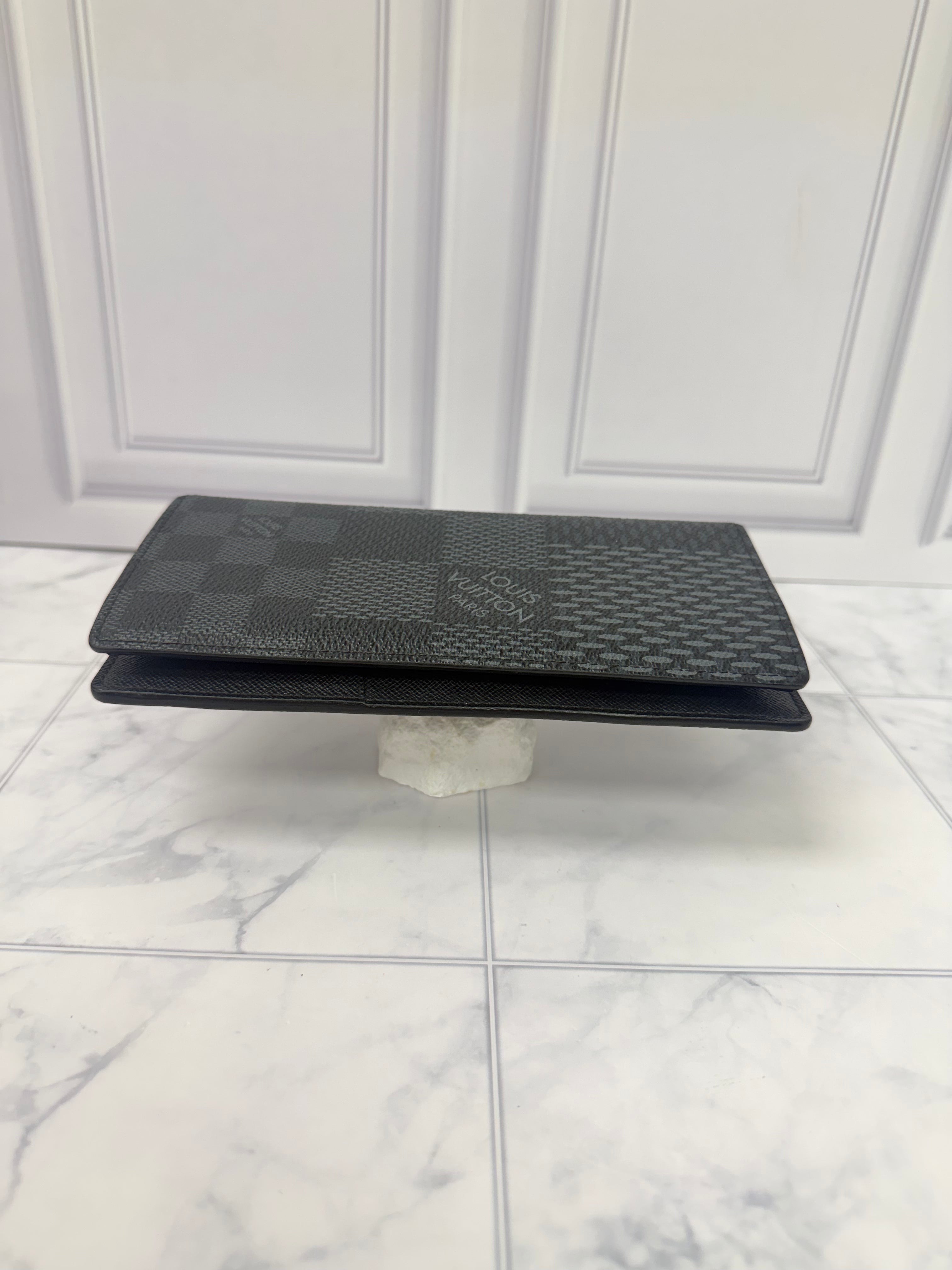 Louis Vuitton Damier Graphite 3D Brazza Wallet