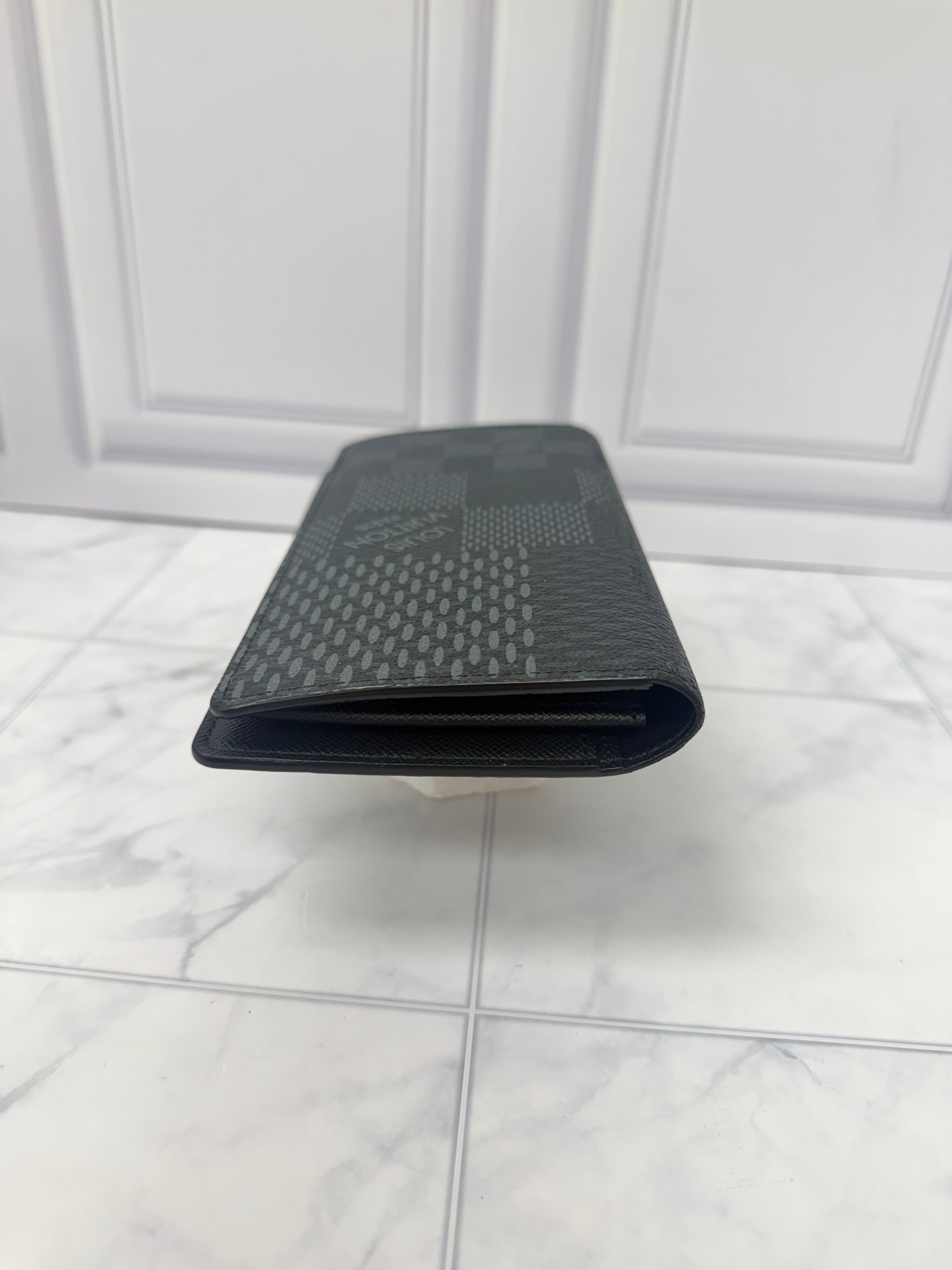 Louis Vuitton Damier Graphite 3D Brazza Wallet