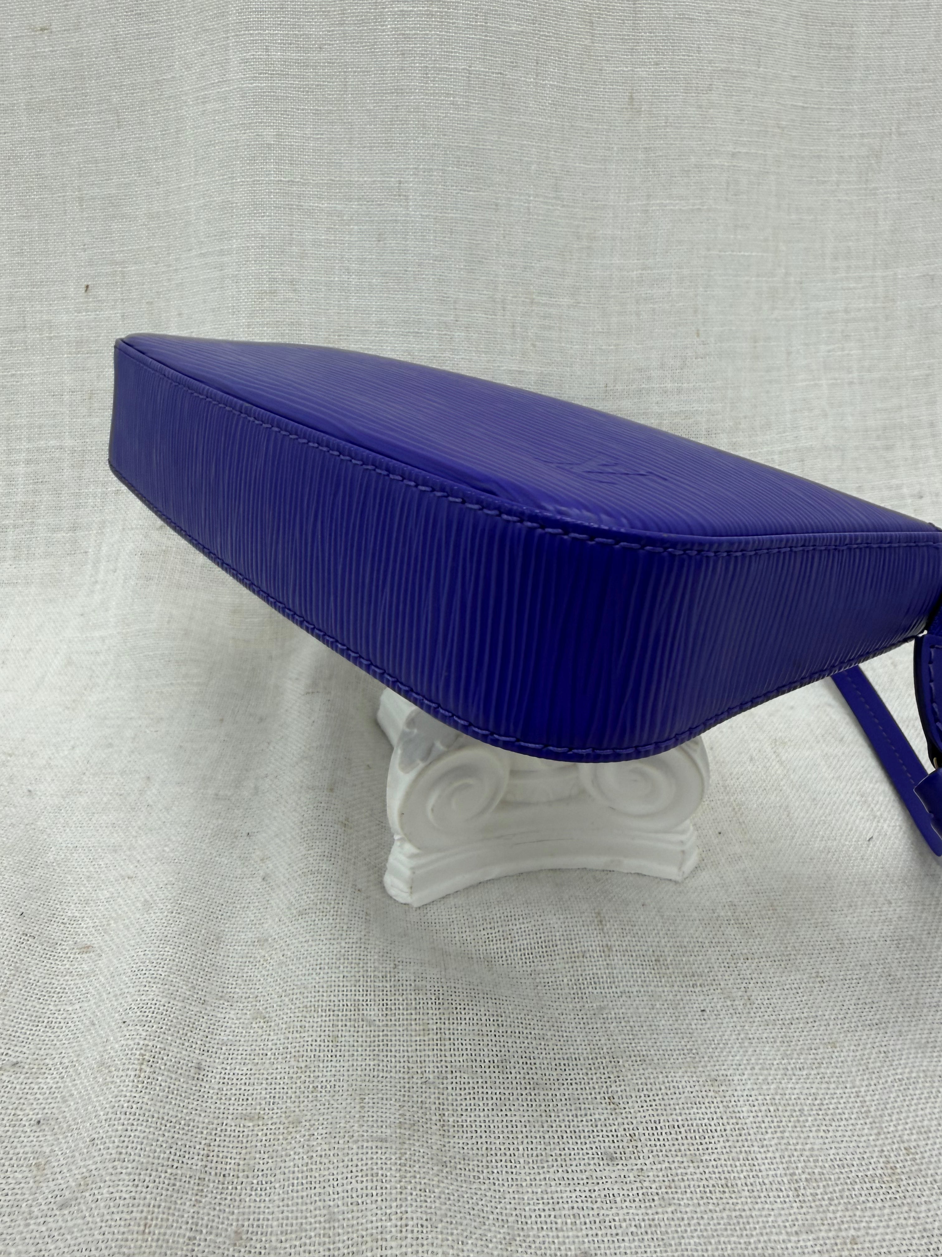 Louis Vuitton Indigo Epi Pochette Accessoires