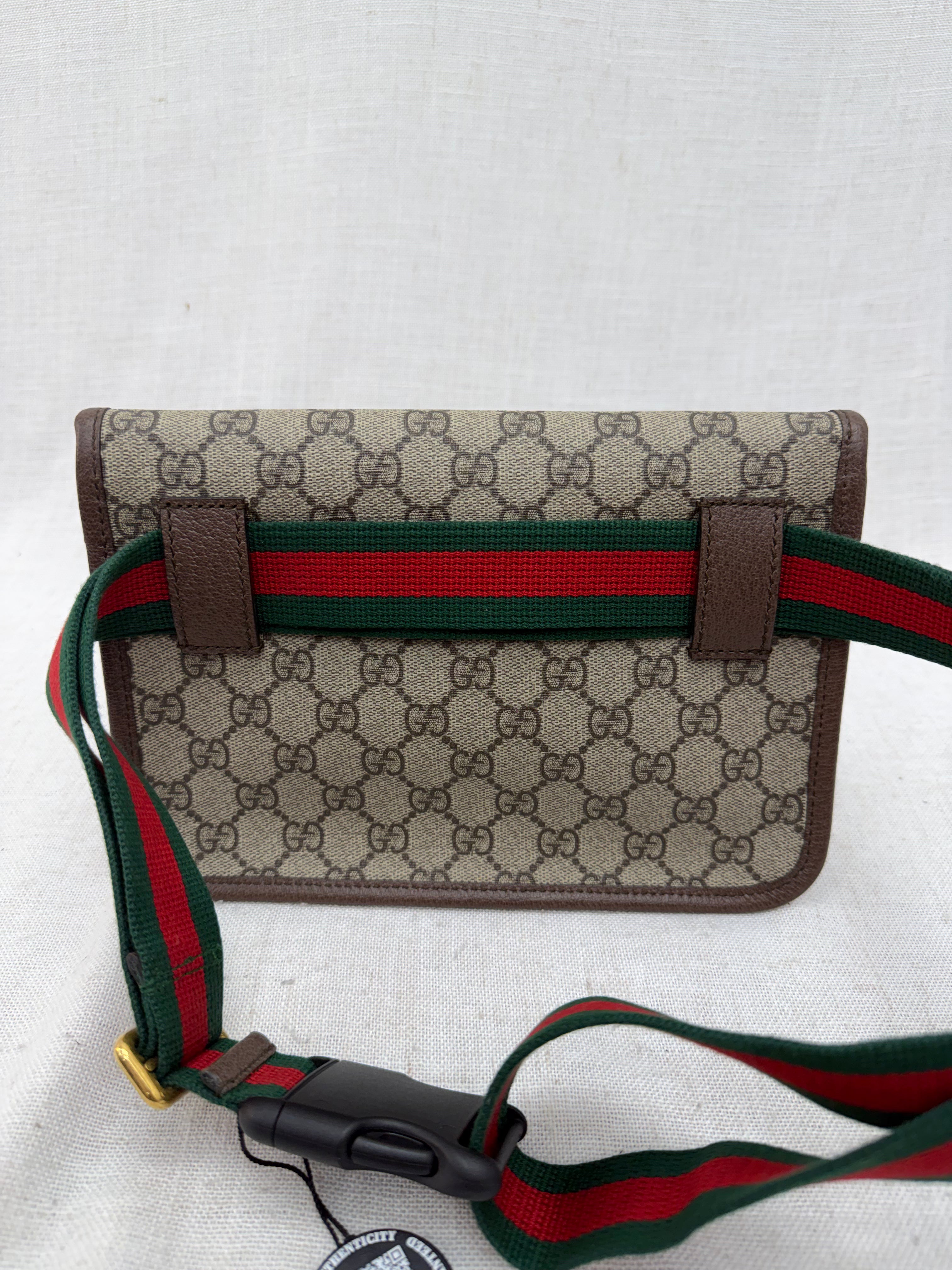 Gucci GG Supreme Coated Canvas Tiger Bumbag