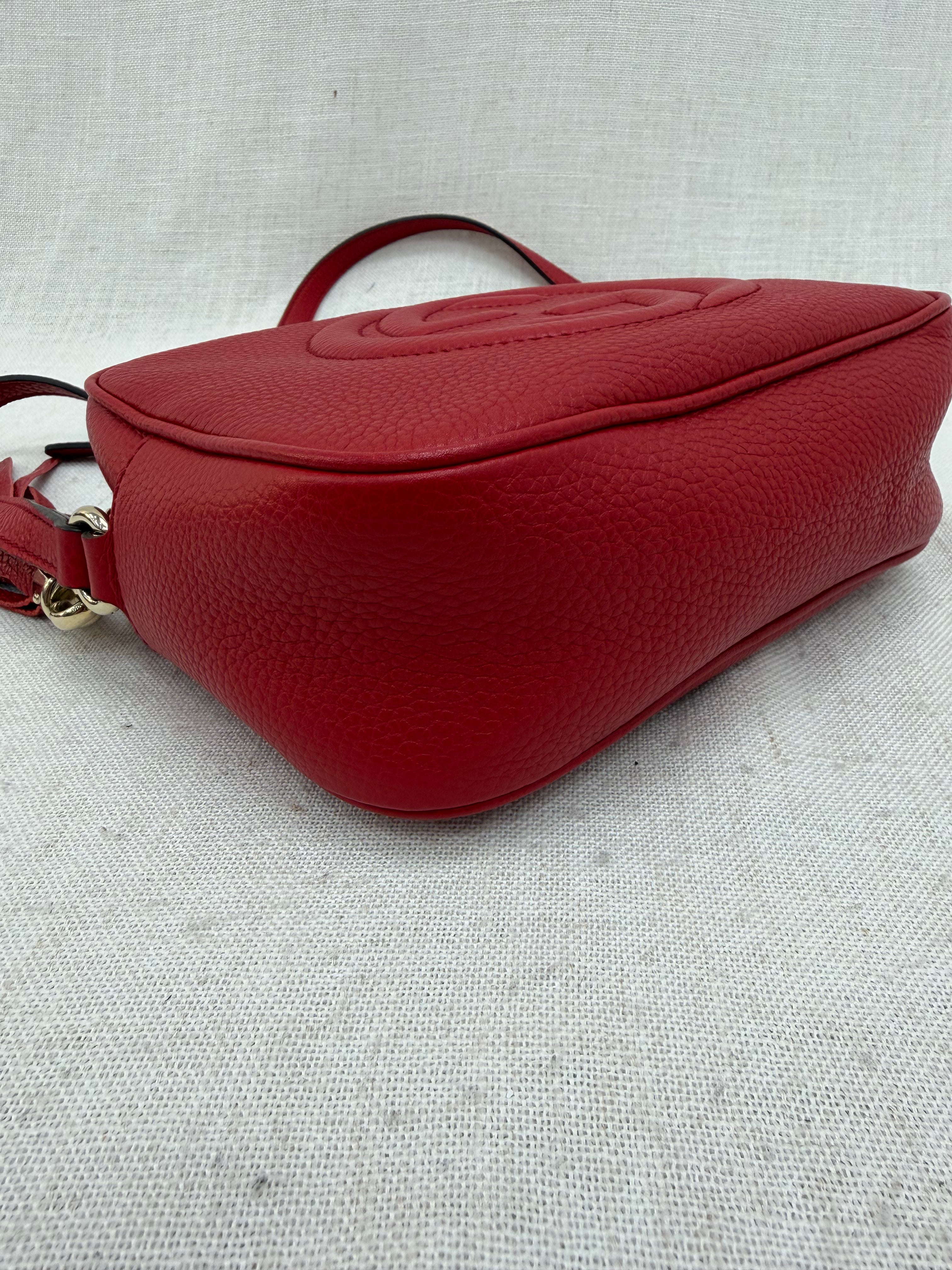 Gucci Red Pebbled Calfskin Small Soho Disco Camera Bag