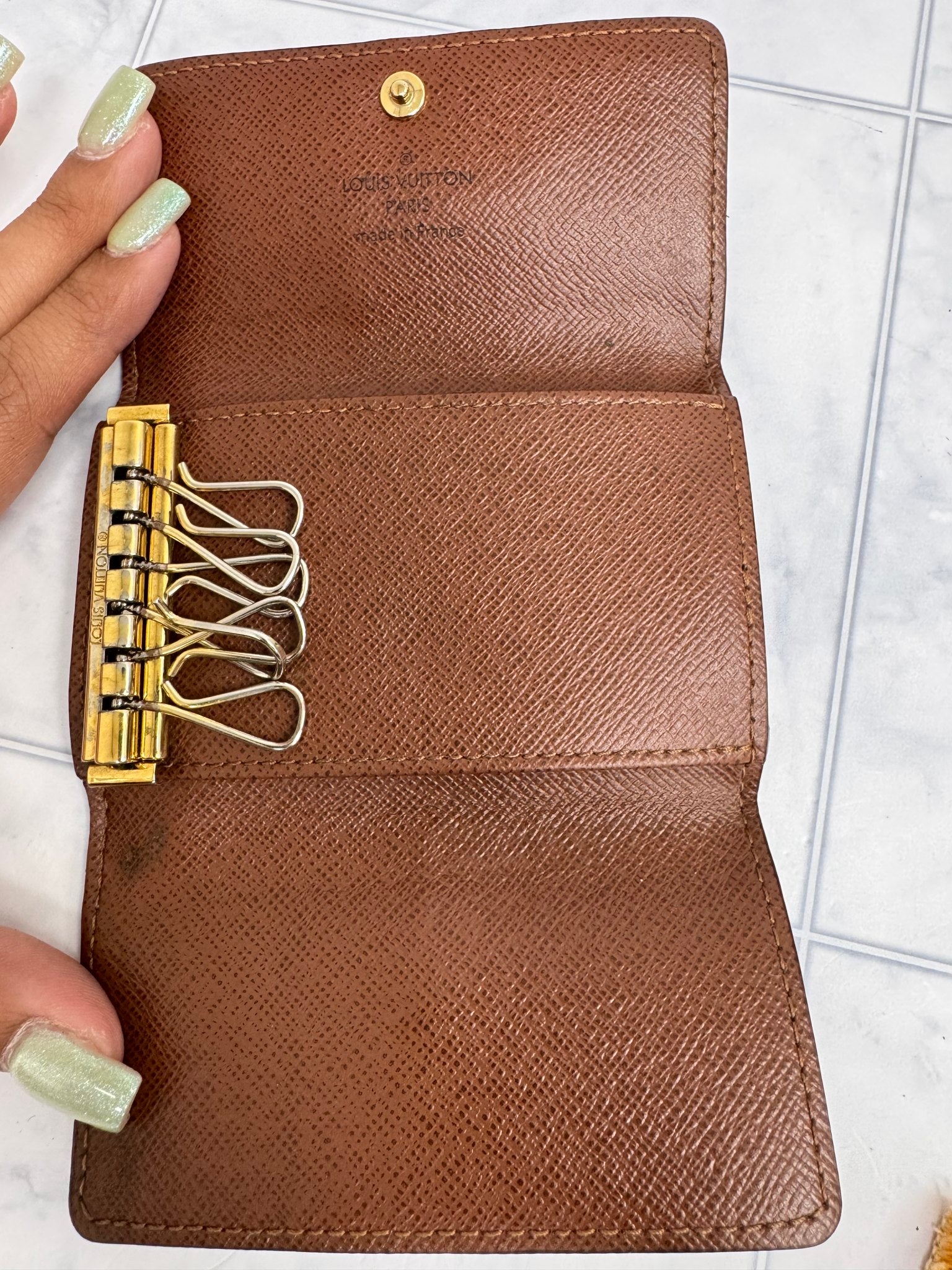 Louis Vuitton Monogram 6 Ring Key Case
