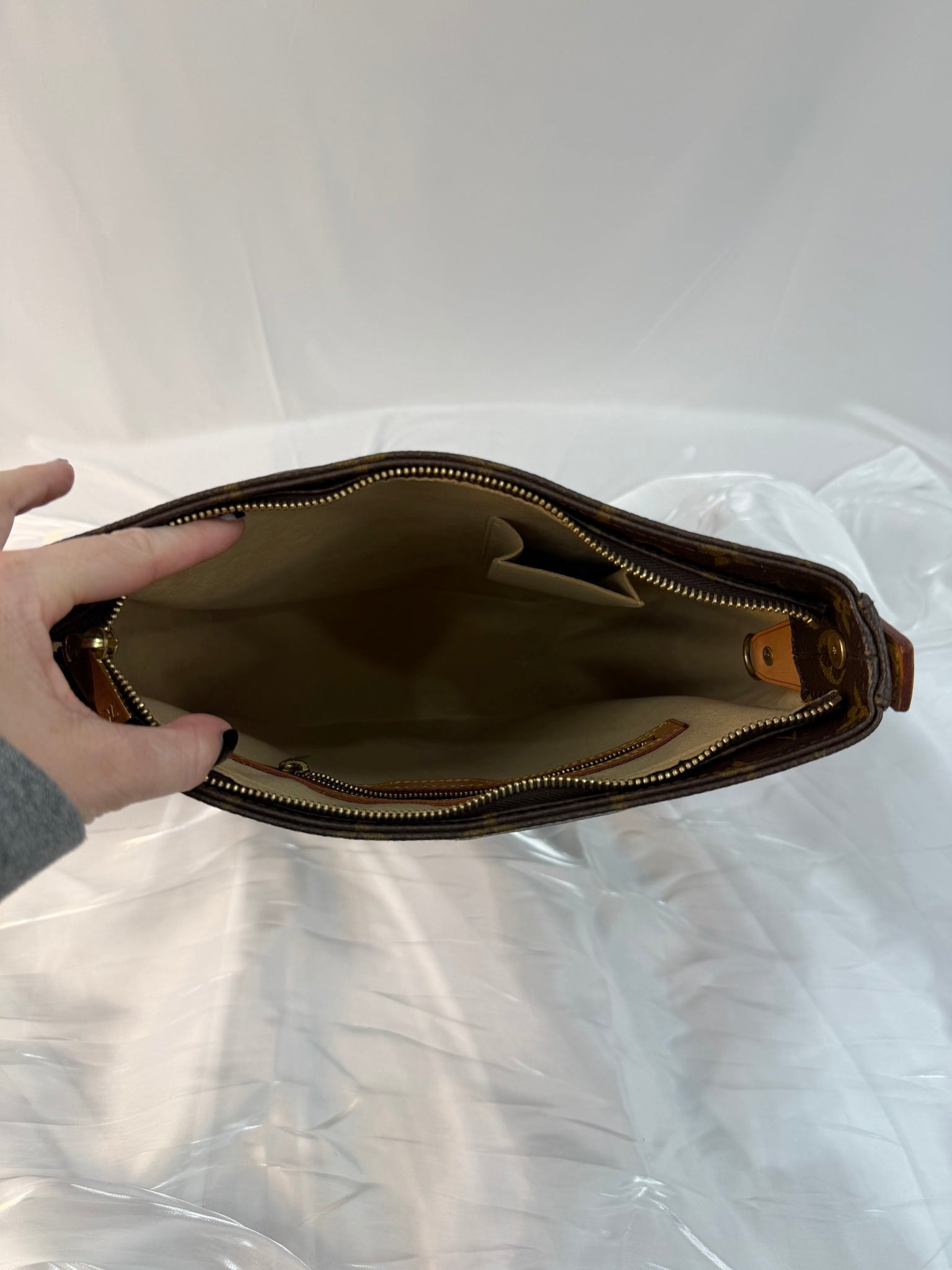 Louis Vuitton Monogram Looping GM Bag