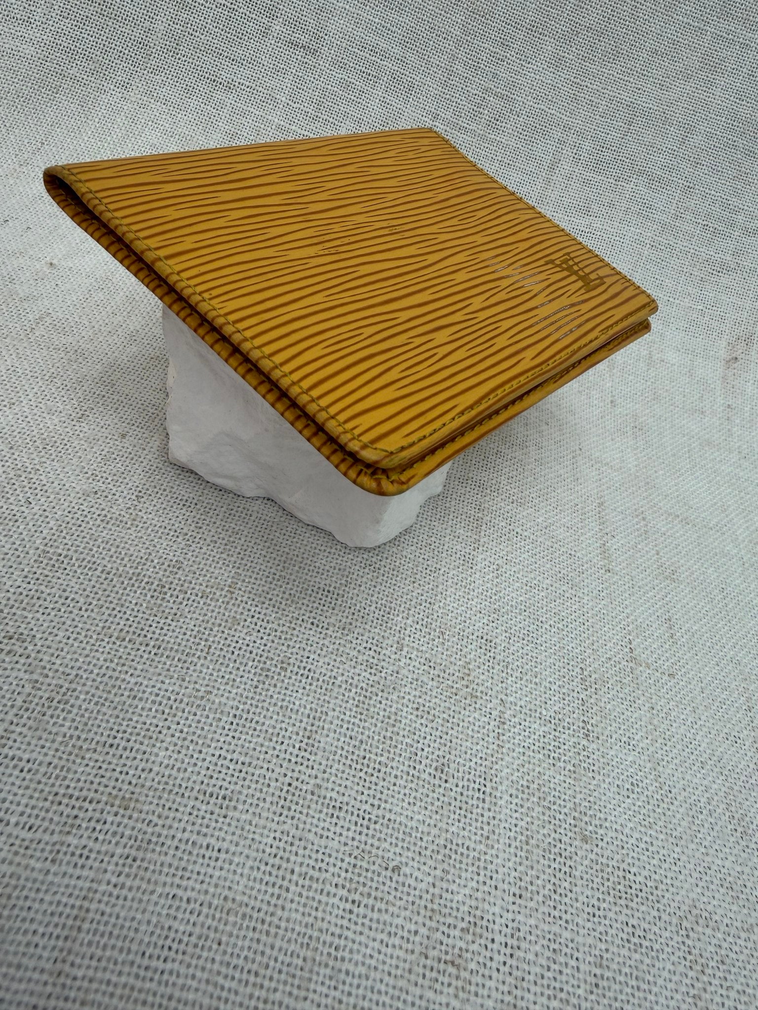 Louis Vuitton Yellow Epi Leather ID Case