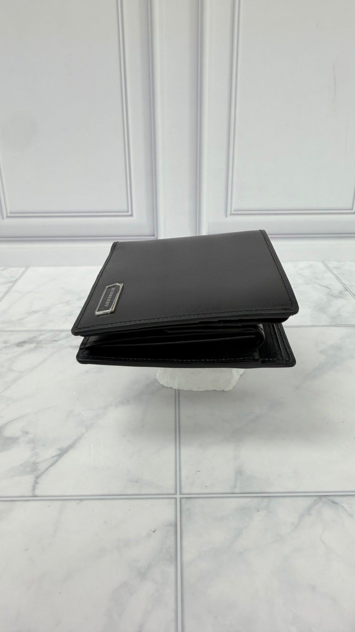 BRAND NEW - Burberry Black Leather Bifold Wallet 