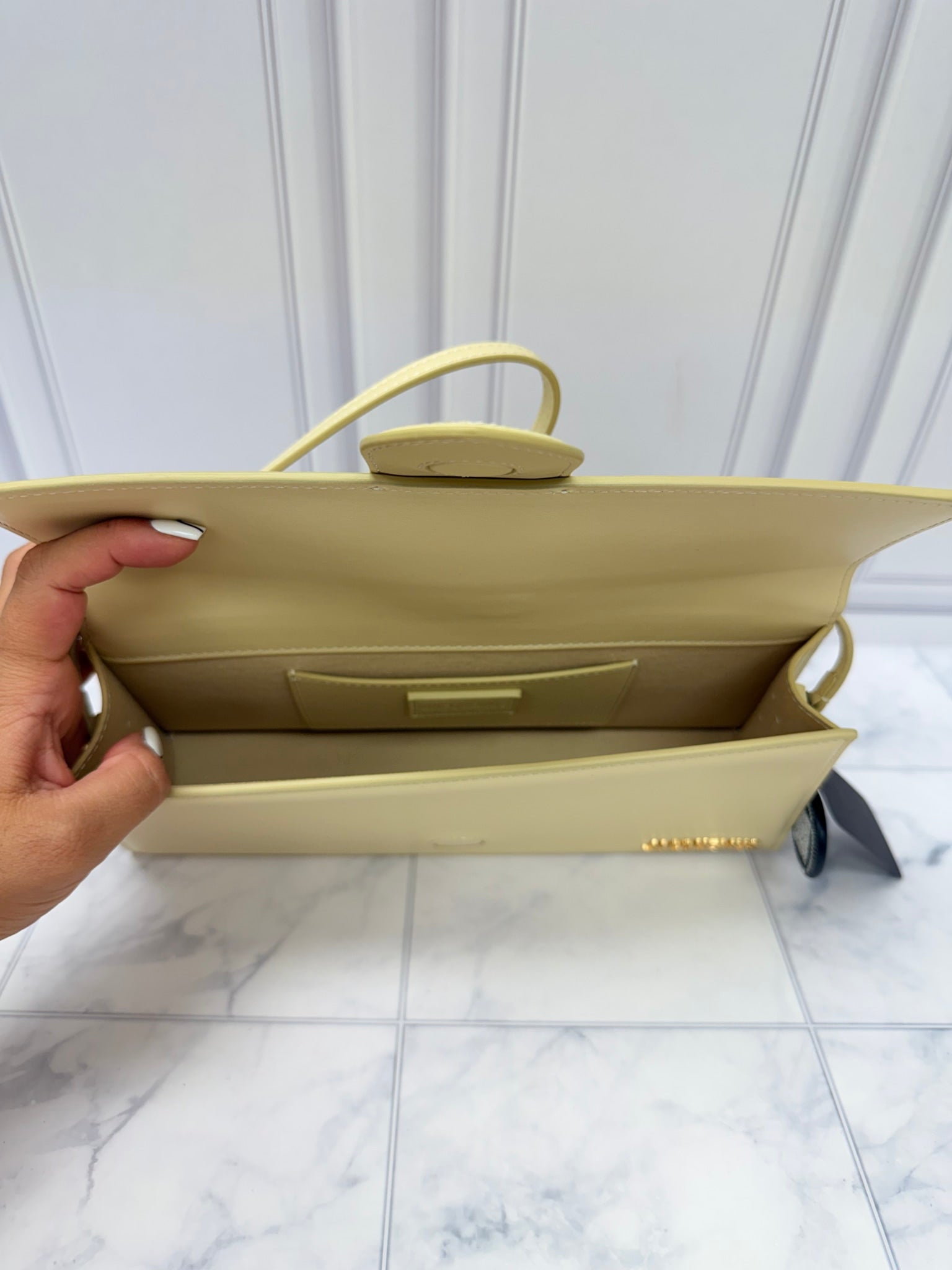 BRAND NEW - Jacquemus Creme Leather Le Bambino Long Shoulder Bag