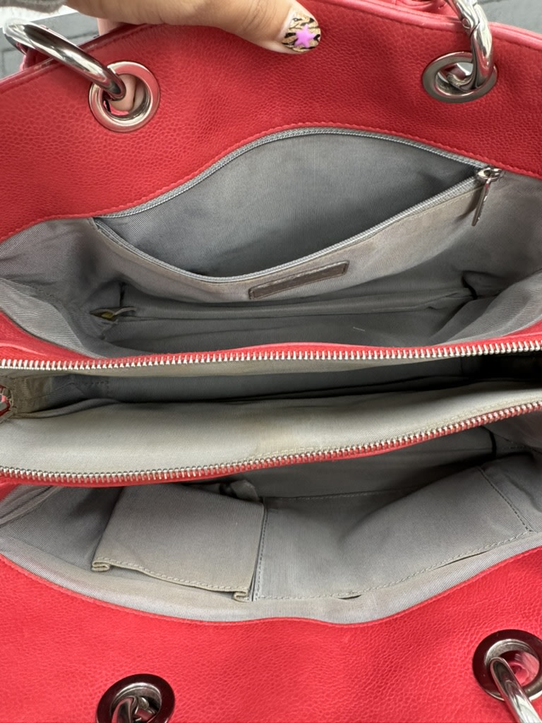 Chanel Red Quilted Caviar Leather Timeless CC Medium Soft Shopping Tote