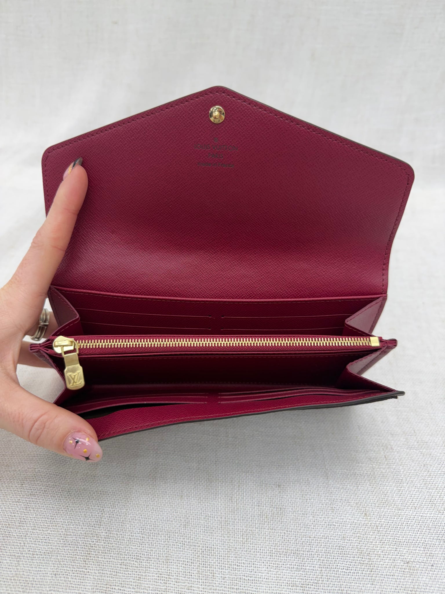 BRAND NEW- Louis Vuitton Monogram & Fuchsia Sarah Wallet