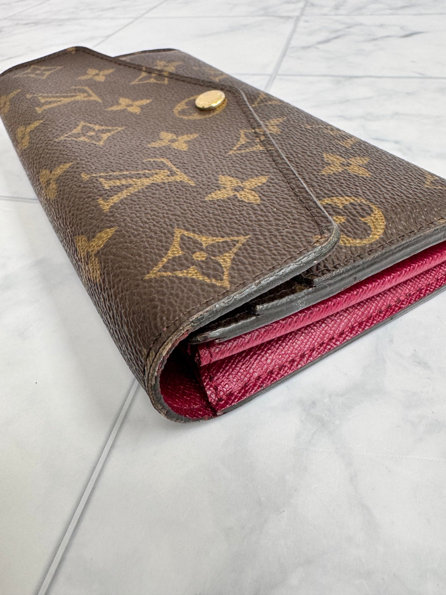 Louis Vuitton Monogram And Fuchsia Sarah Wallet
