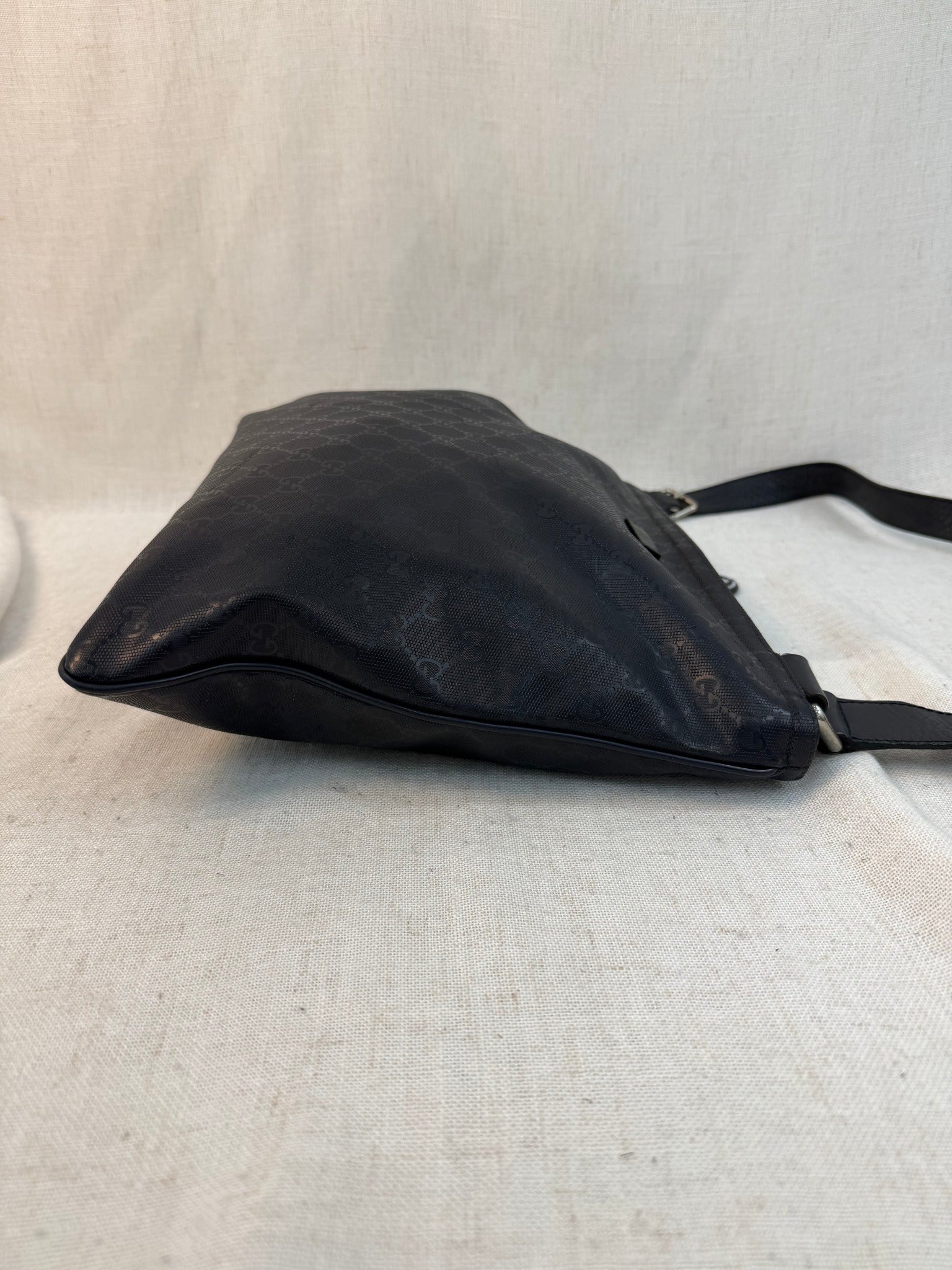 Gucci Navy Coated Canvas GG Imprime Messenger Bag