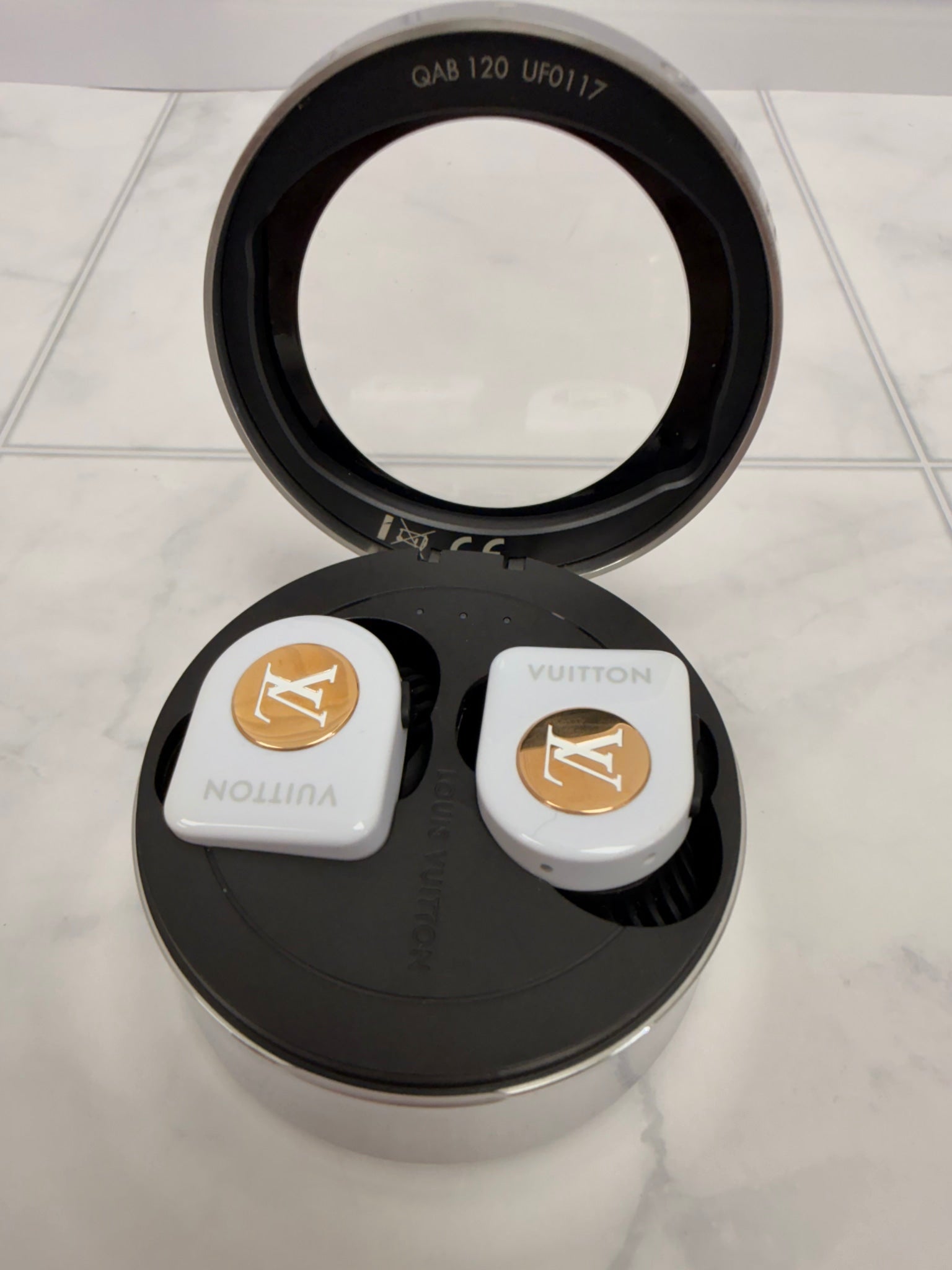 Louis Vuitton White Horizon Wireless Earbuds