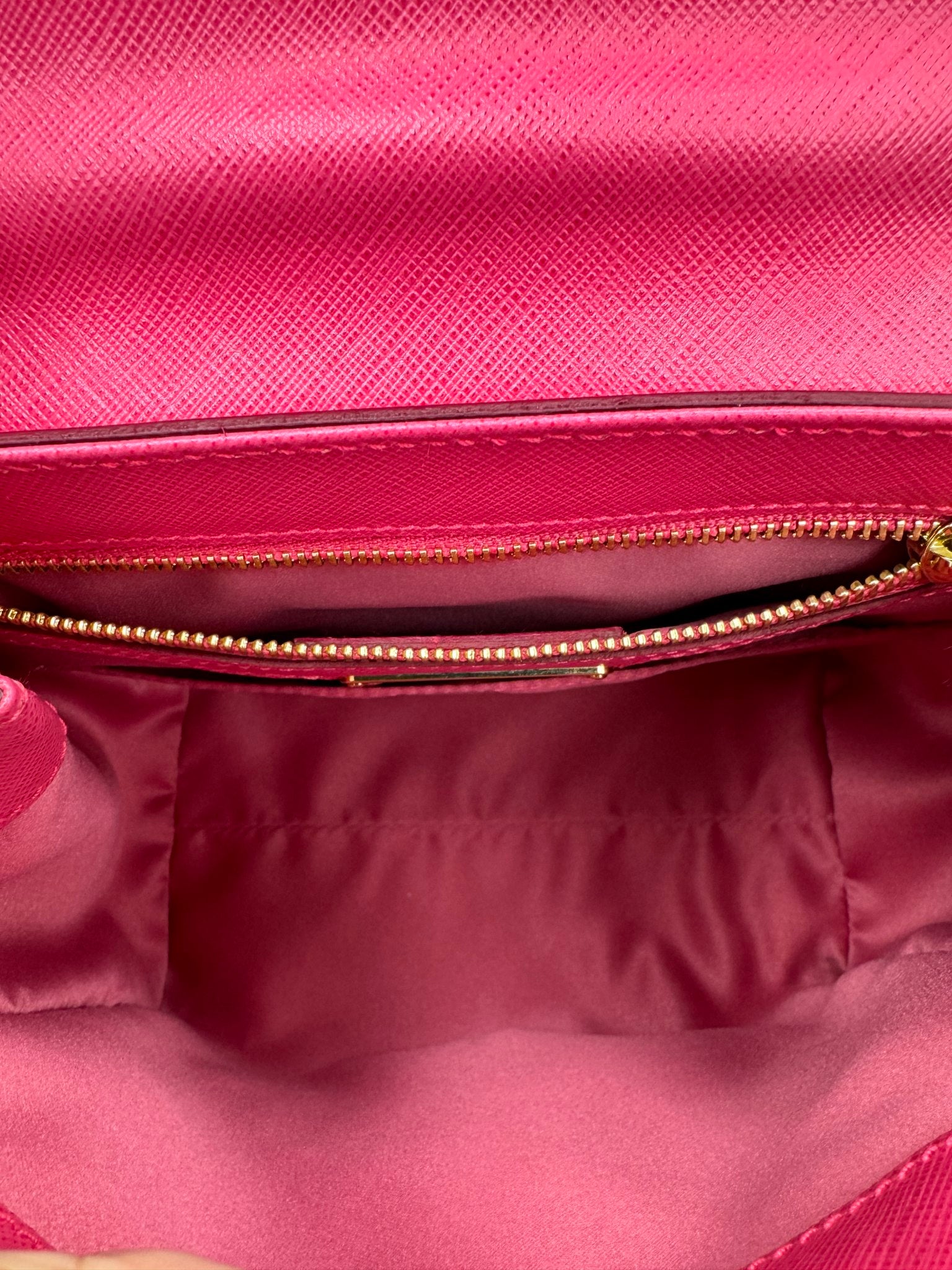 LIKE NEW - Salvatore Ferragamo Pink Saffiano Leather Vara Bow 2Way Bag