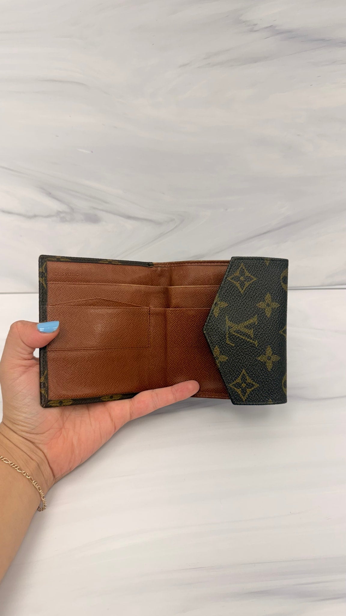 Louis Vuitton Monogram Elise Compact Wallet
