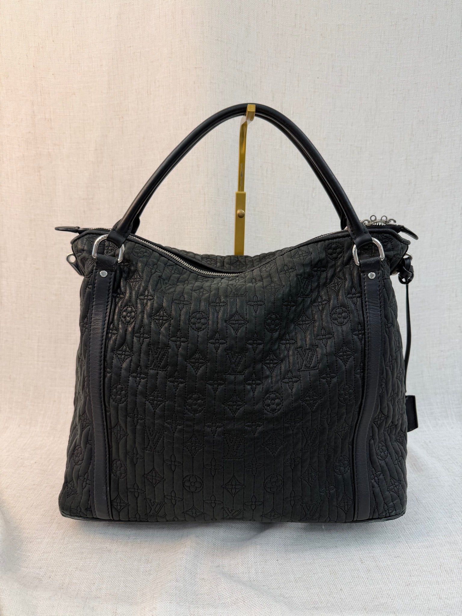 Louis Vuitton Black Leather Antheia Ixia MM Shoulder Bag