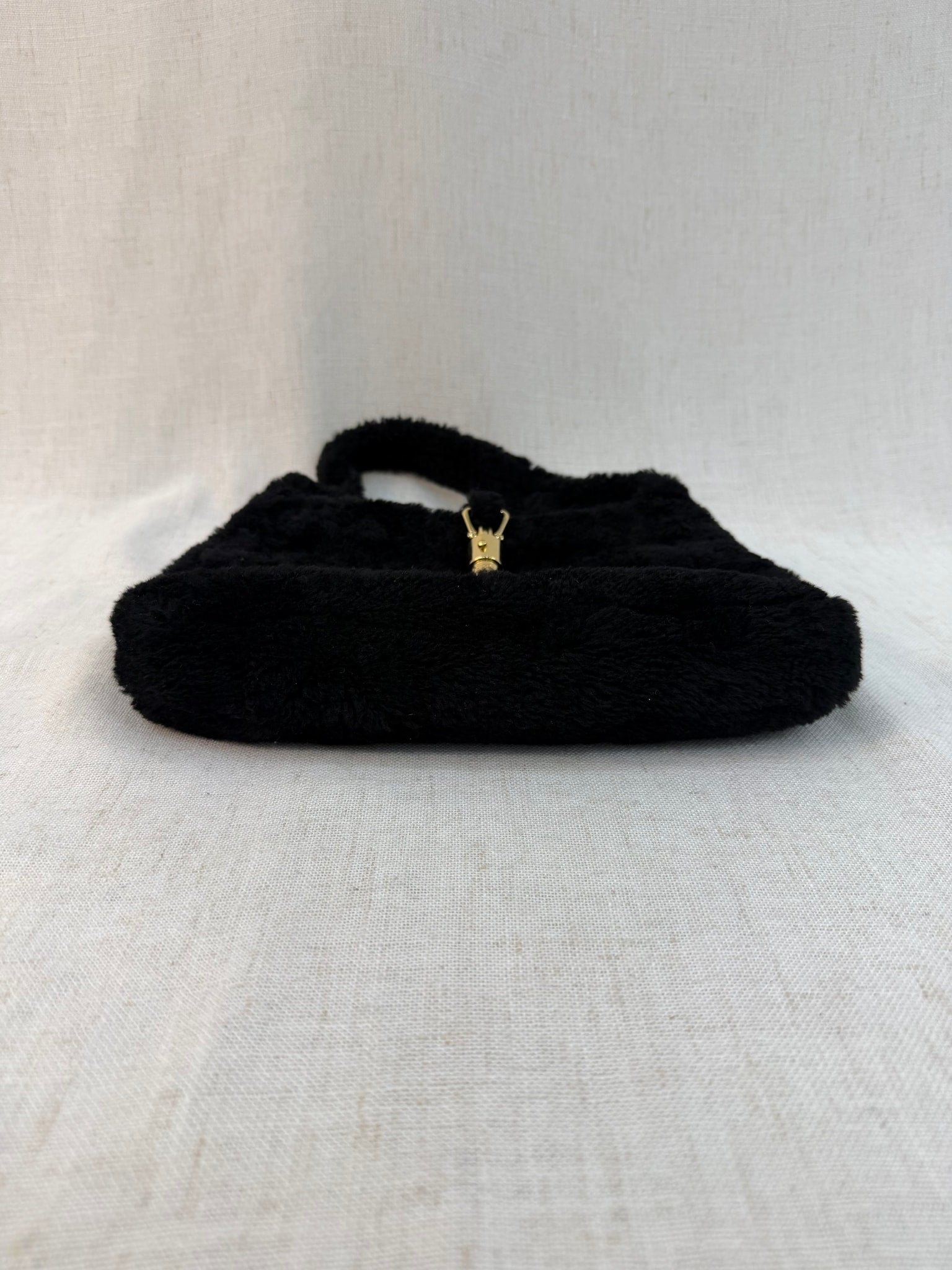 LIKE NEW Gucci Black Shearling Jackie Shoulder Bag