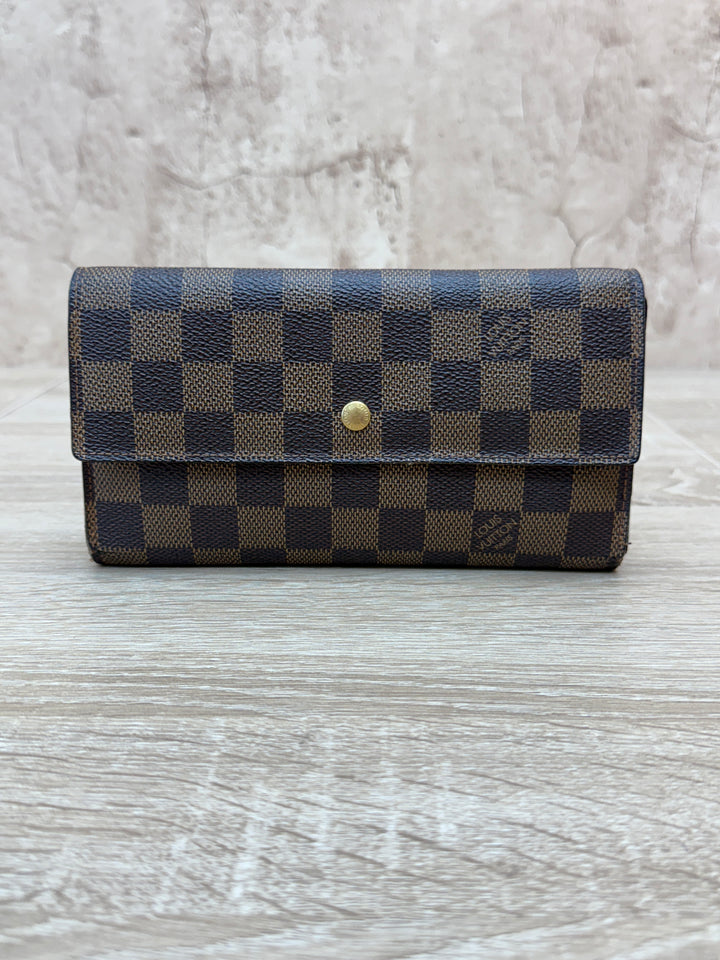 Louis Vuitton Damier Ebene International Wallet 