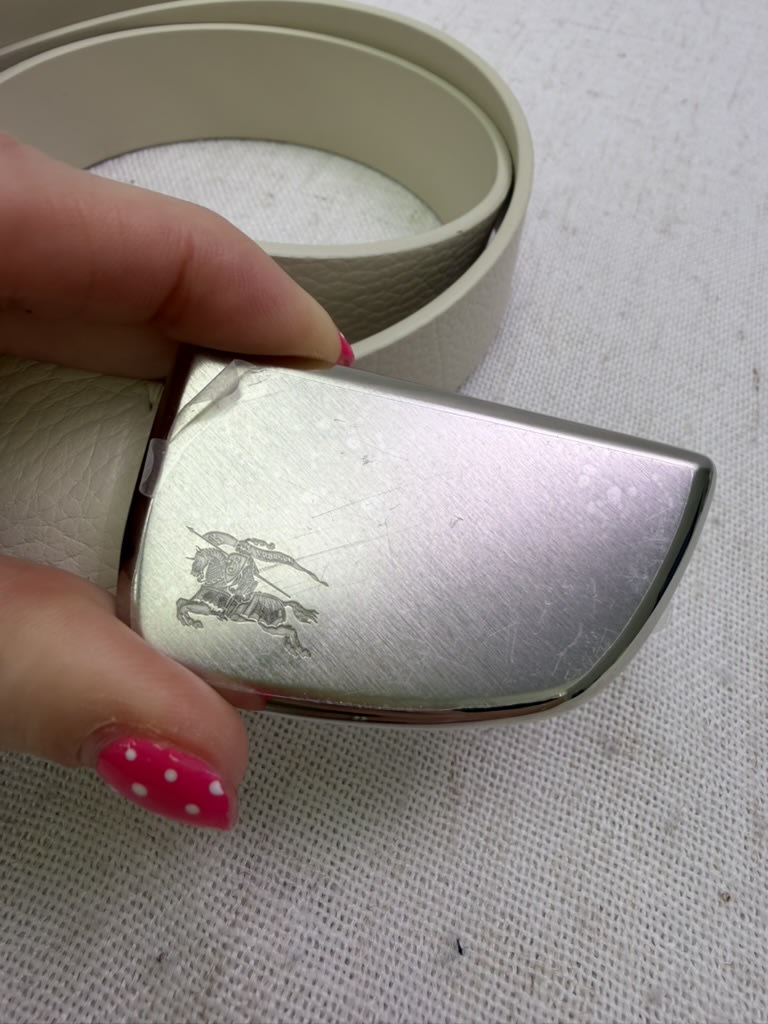 BRAND NEW- Burberry Ivory Pebbled Leather Belt Size 85/34