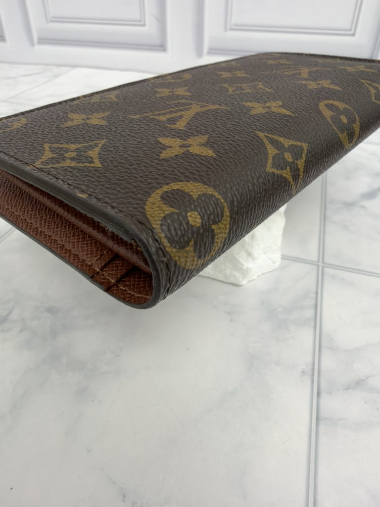 Louis Vuitton Monogram Brazza Wallet