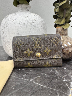 Louis Vuitton Monogram 6 Key Holder