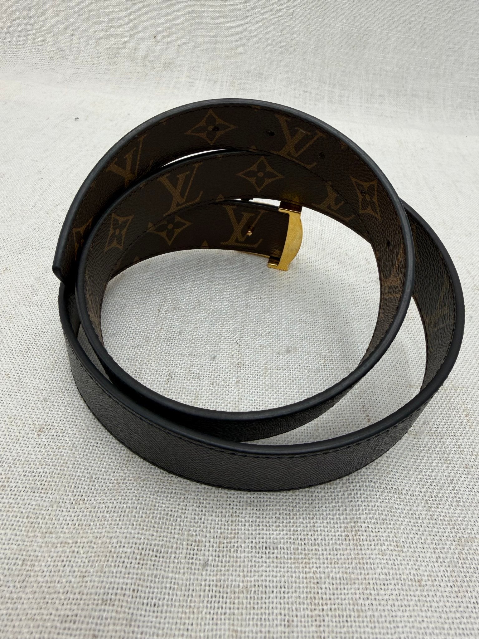 Louis Vuitton Monogram & Black Leather LV Initiales Reversible Belt Size 80/32