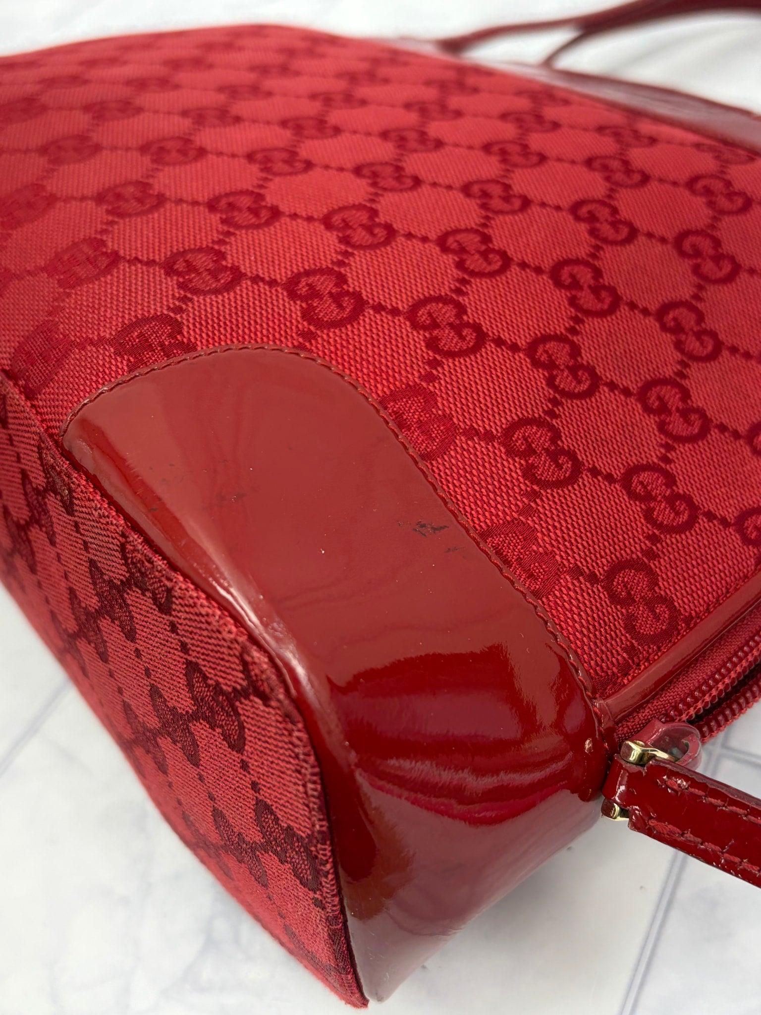  Gucci Red GG Canvas Tote Bag