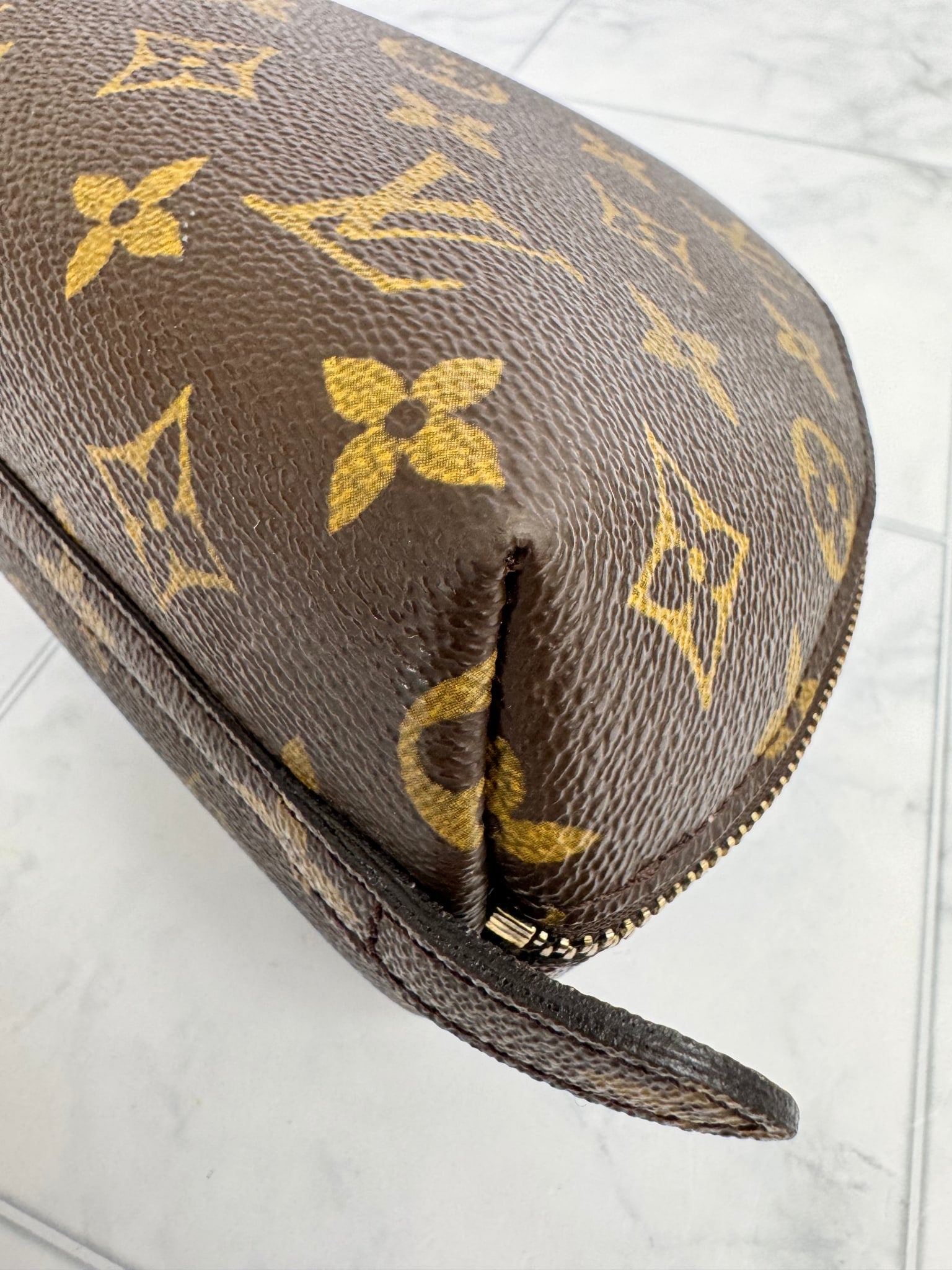 Louis Vuitton Monogram Cosmetic Pouch MM