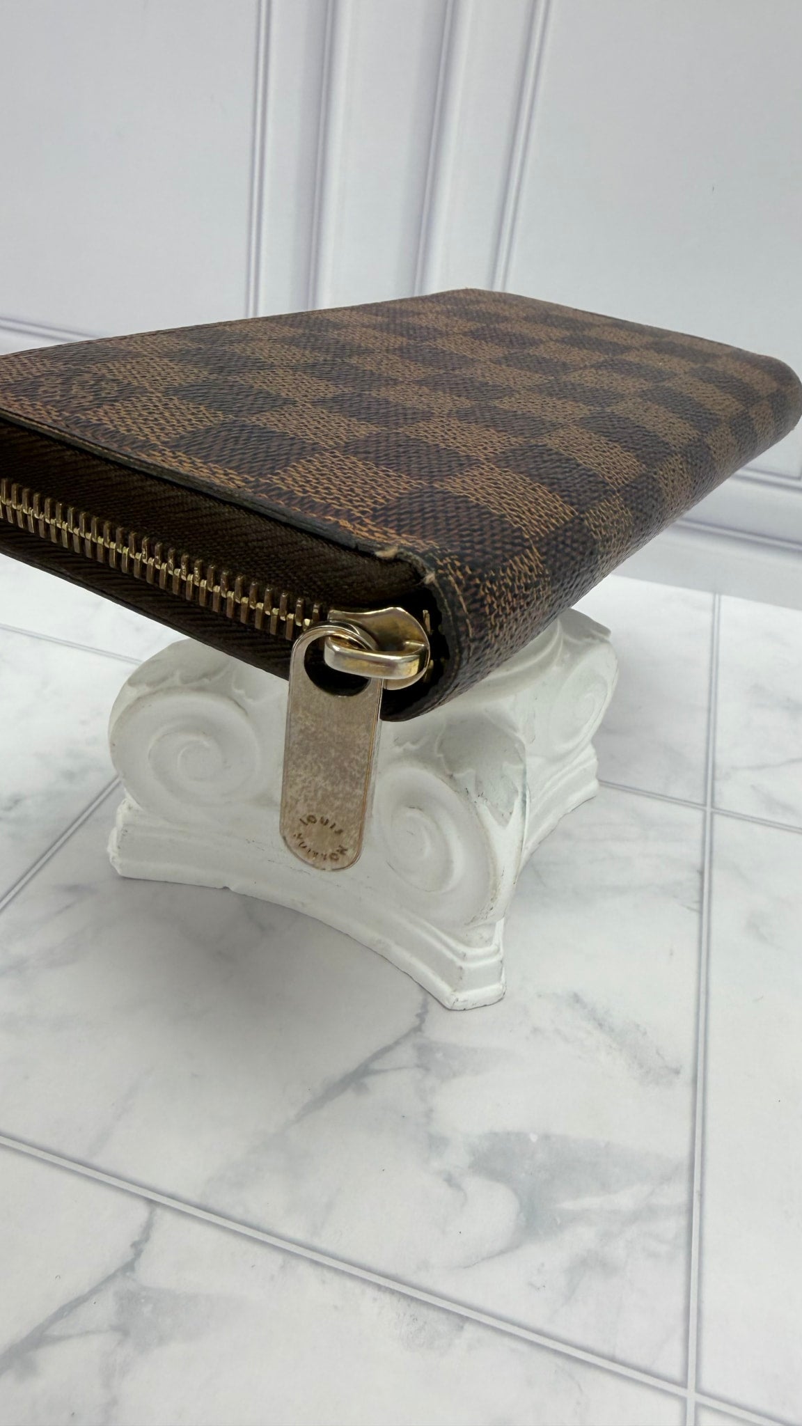 Louis Vuitton Damier Ebene Zippy Wallet 