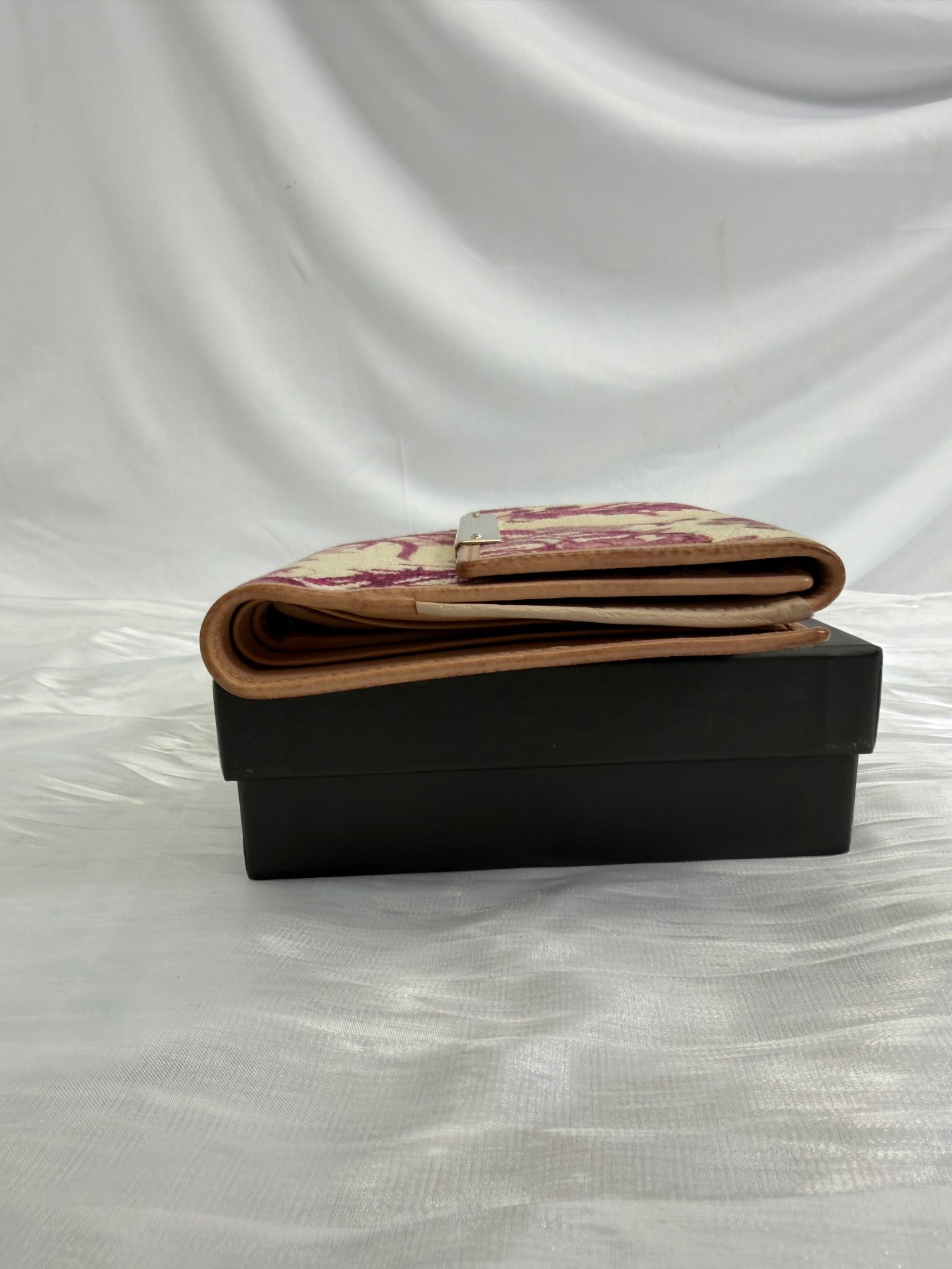 https://res.cloudinary.com/dyql5hig8/image/upload/v1760124857/axmjbosd1zwld5empzvp.jpg