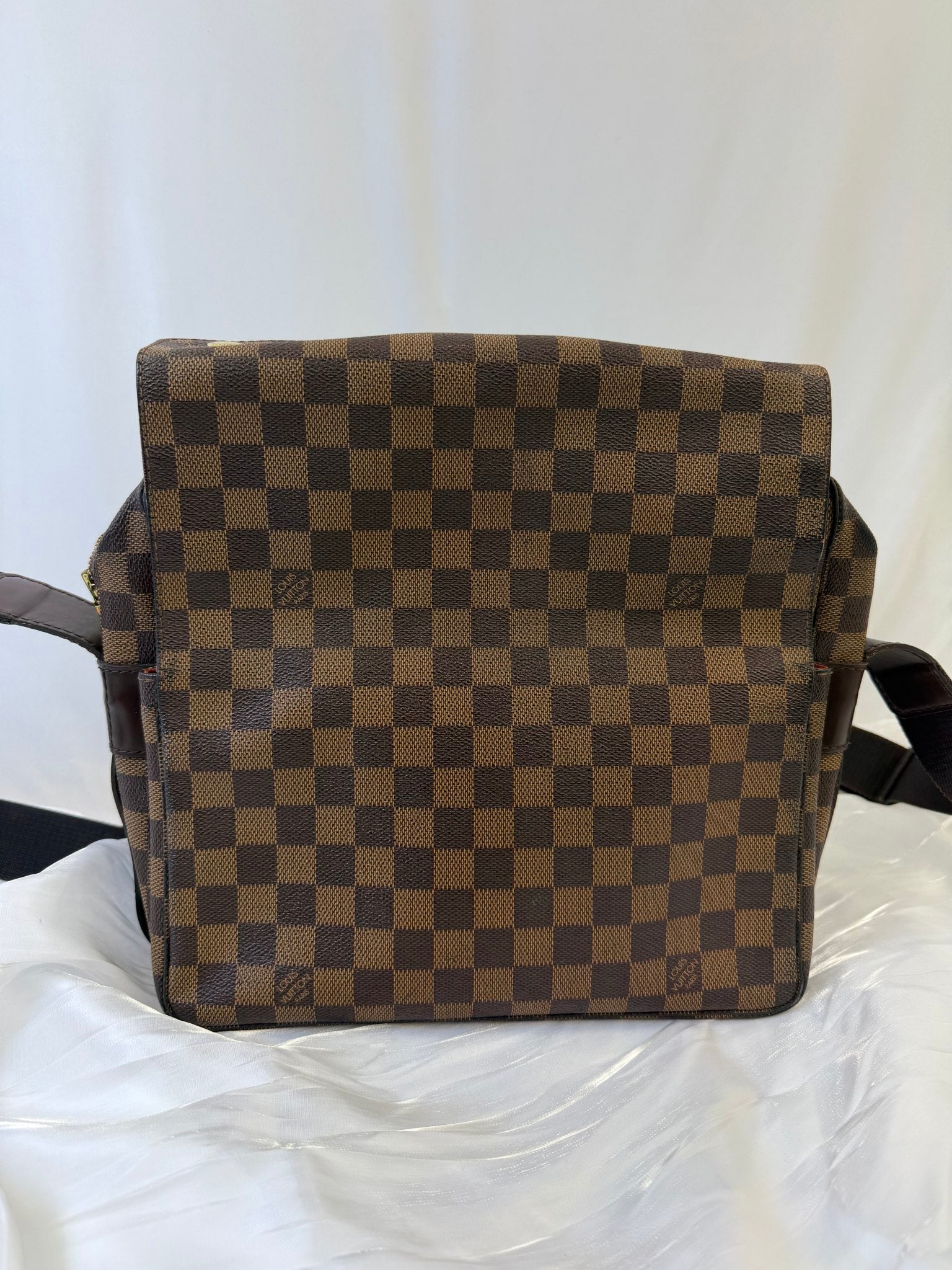Louis Vuitton Damier Ebene Naviglio Messenger Bag