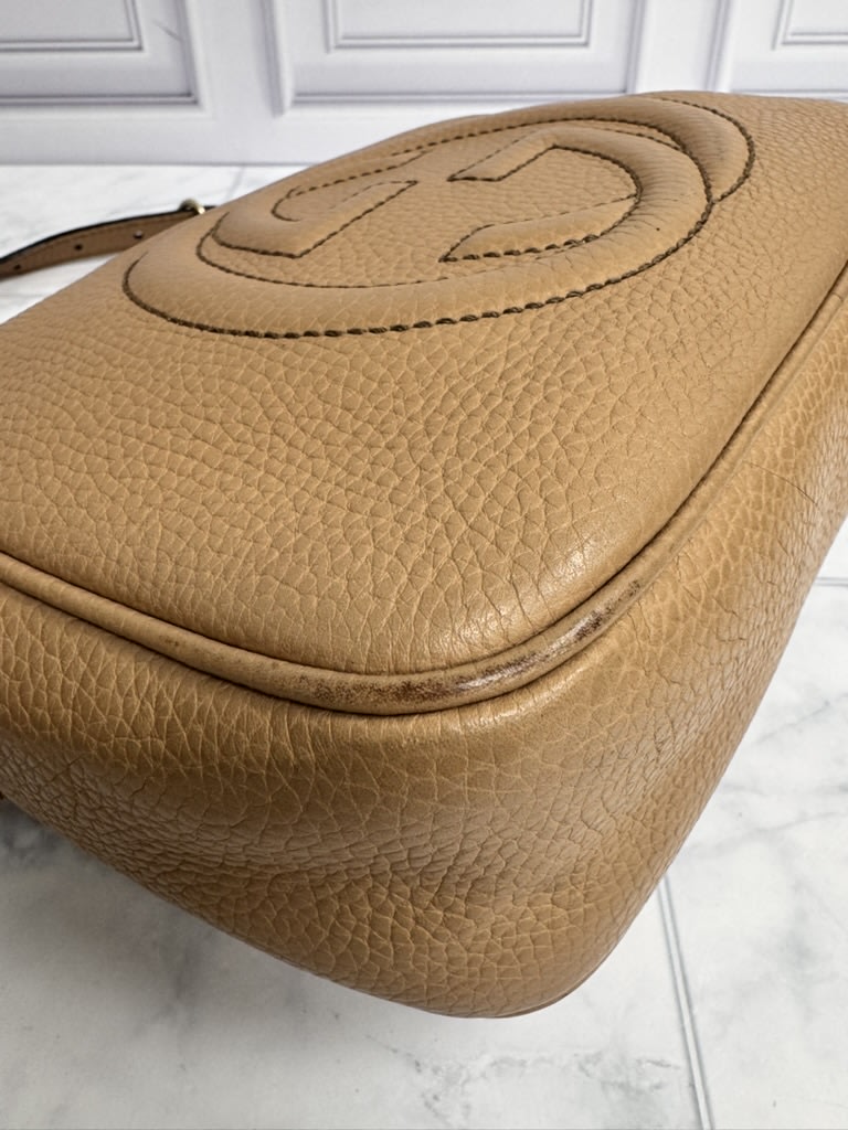 Gucci Tan Grained Leather Soho Disco Small Crossbody Bag 