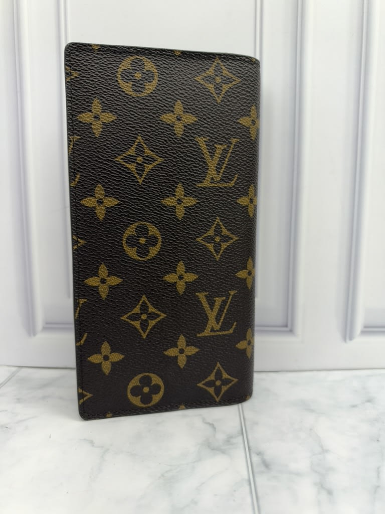 Louis Vuitton Monogram Brazza Wallet