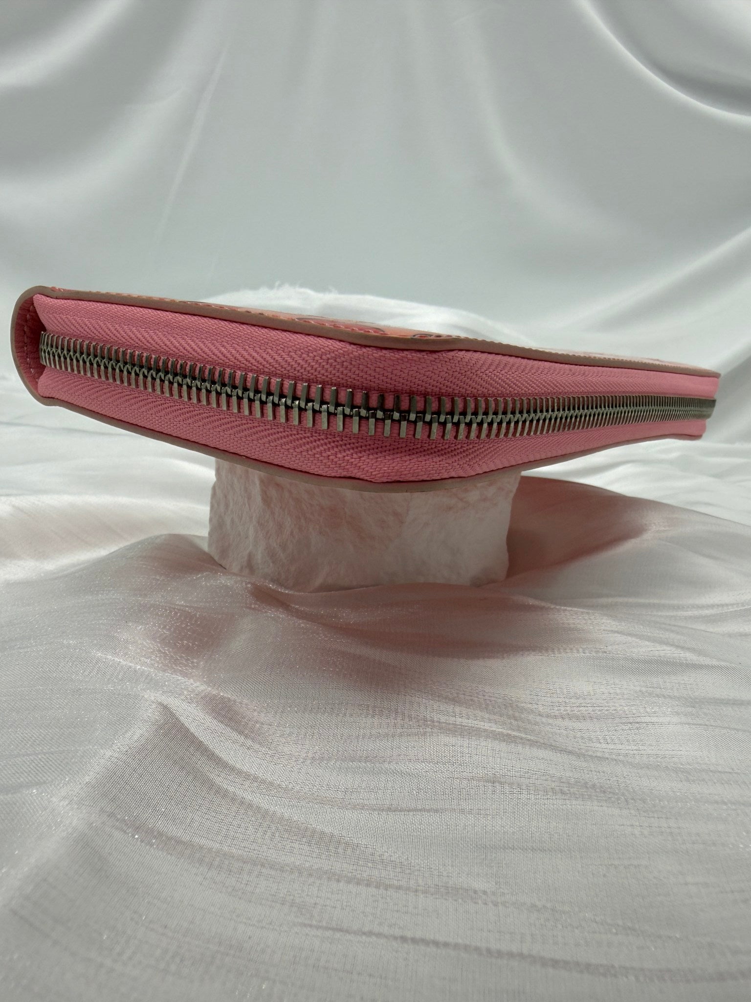 Louis Vuitton Pink Sugar Dots Vernis Limited Edition Zippy Wallet 