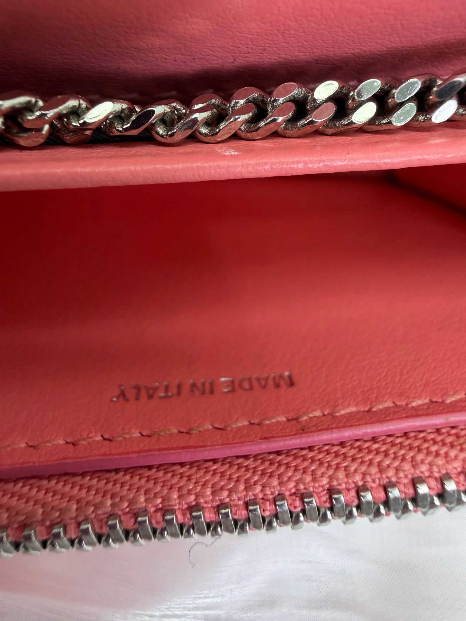 Burberry Pink Pebbled Leather Compact Wallet on a Chain & Airpod Case 