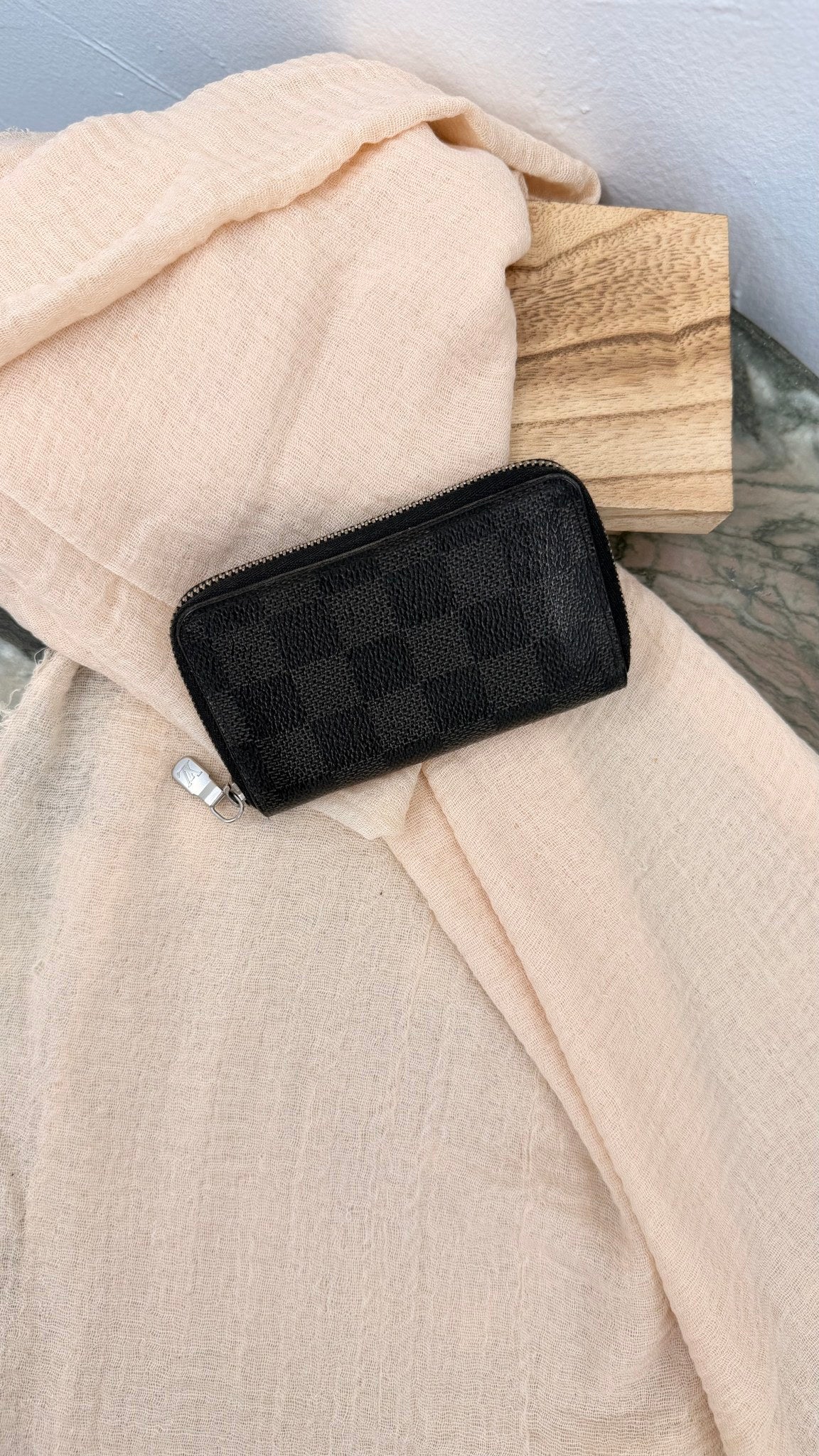 Louis Vuitton Damier Graphite Zippy Coin Purse 