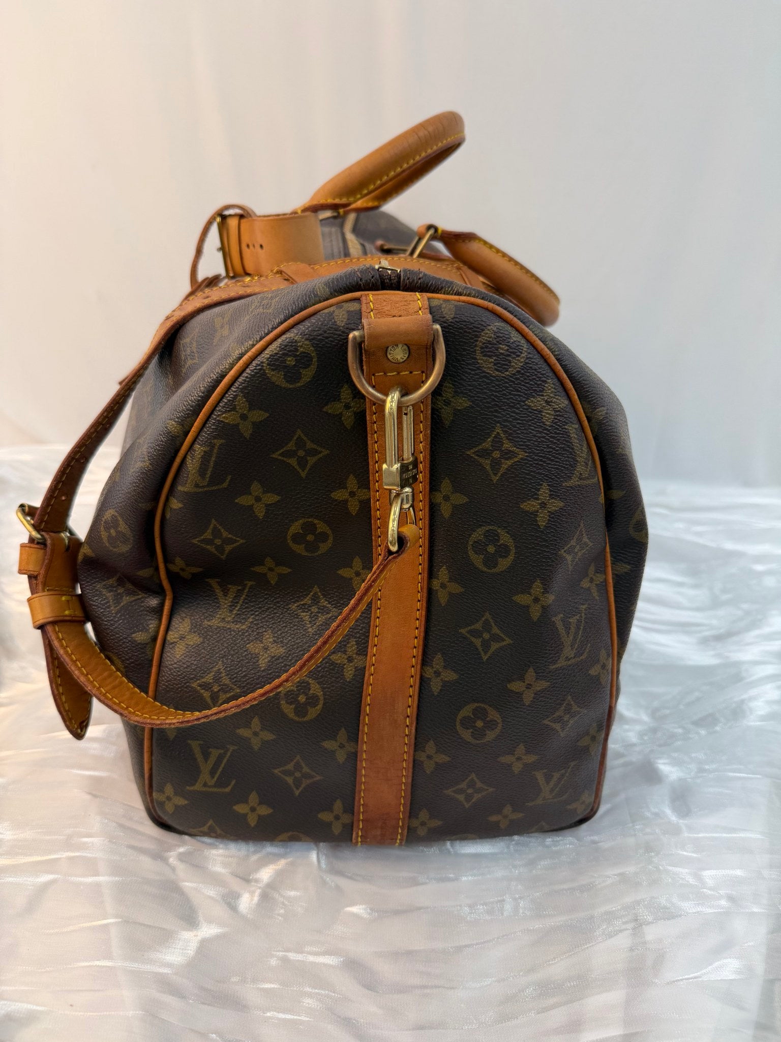Louis Vuitton Monogram Keepall Bandolier 50