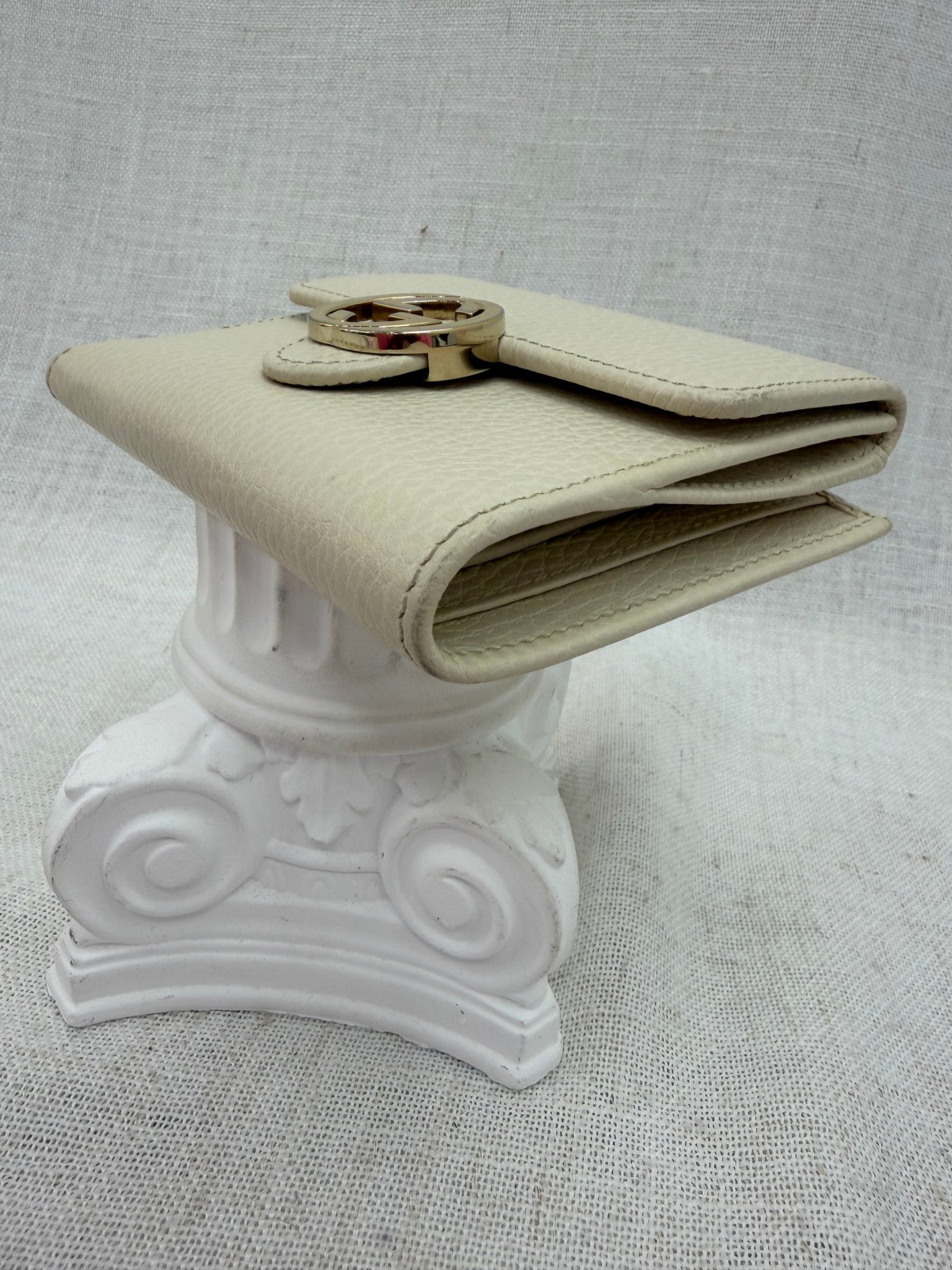 Gucci Ivory Leather Interlocking G Compact Wallet