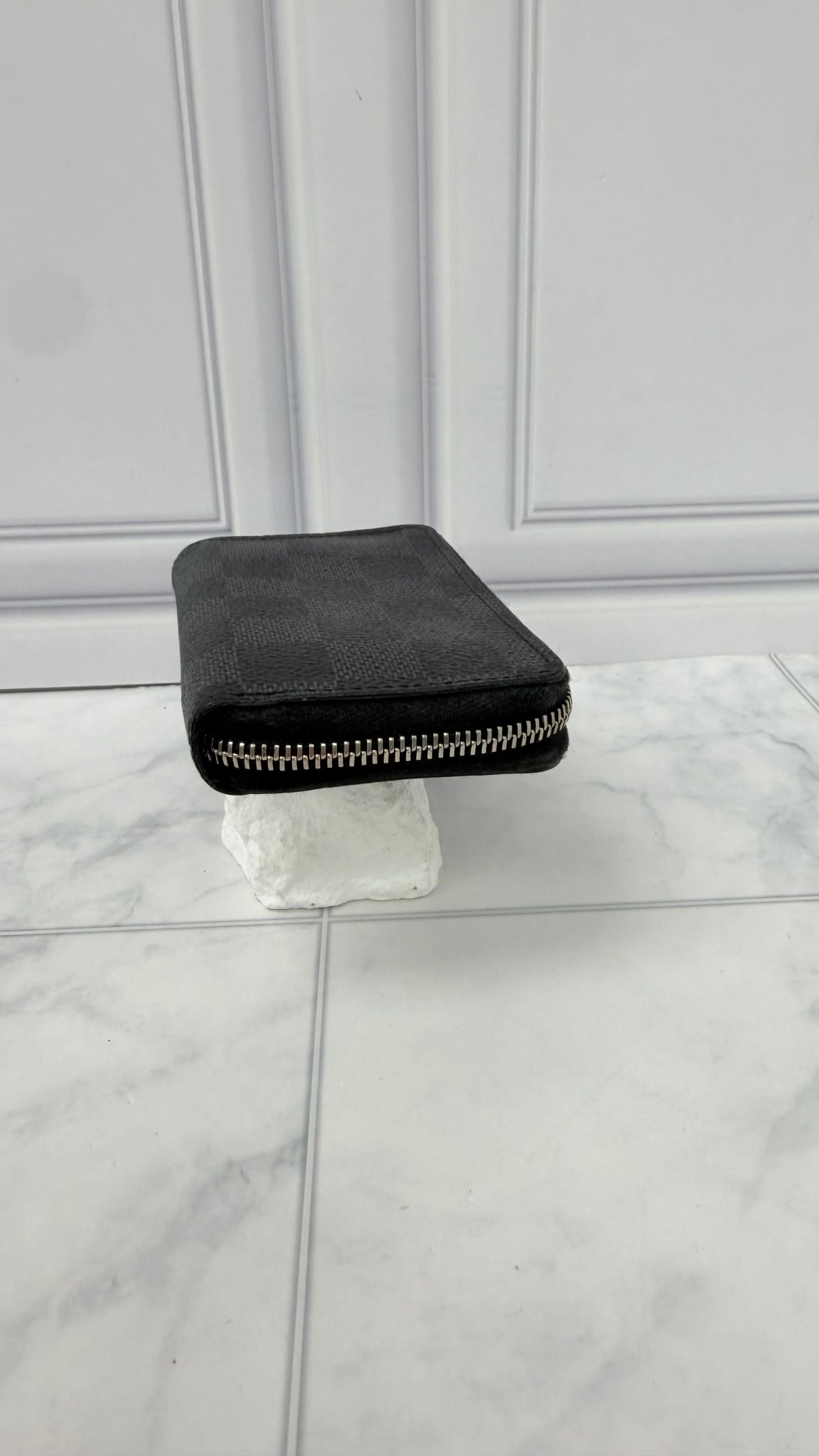 Louis Vuitton Damier Graphite Zippy Coin Case 