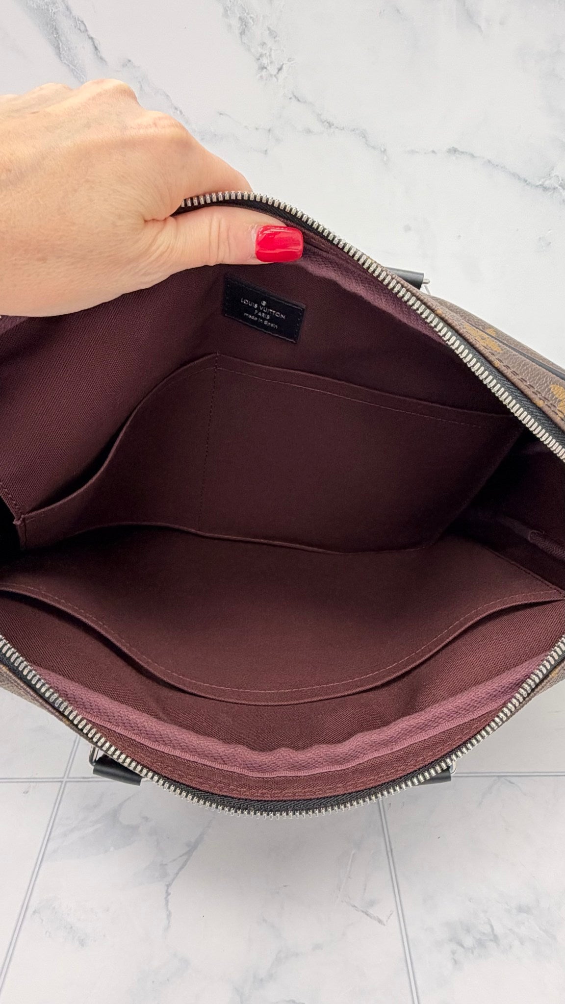 LIKE NEW - Louis Vuitton Monogram Porte Documents Voyage PM