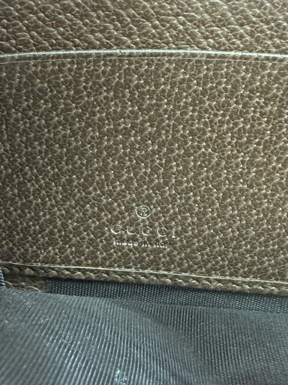 Gucci GG Supreme Courrier Embroidered UFO Zippy Long Wallet 