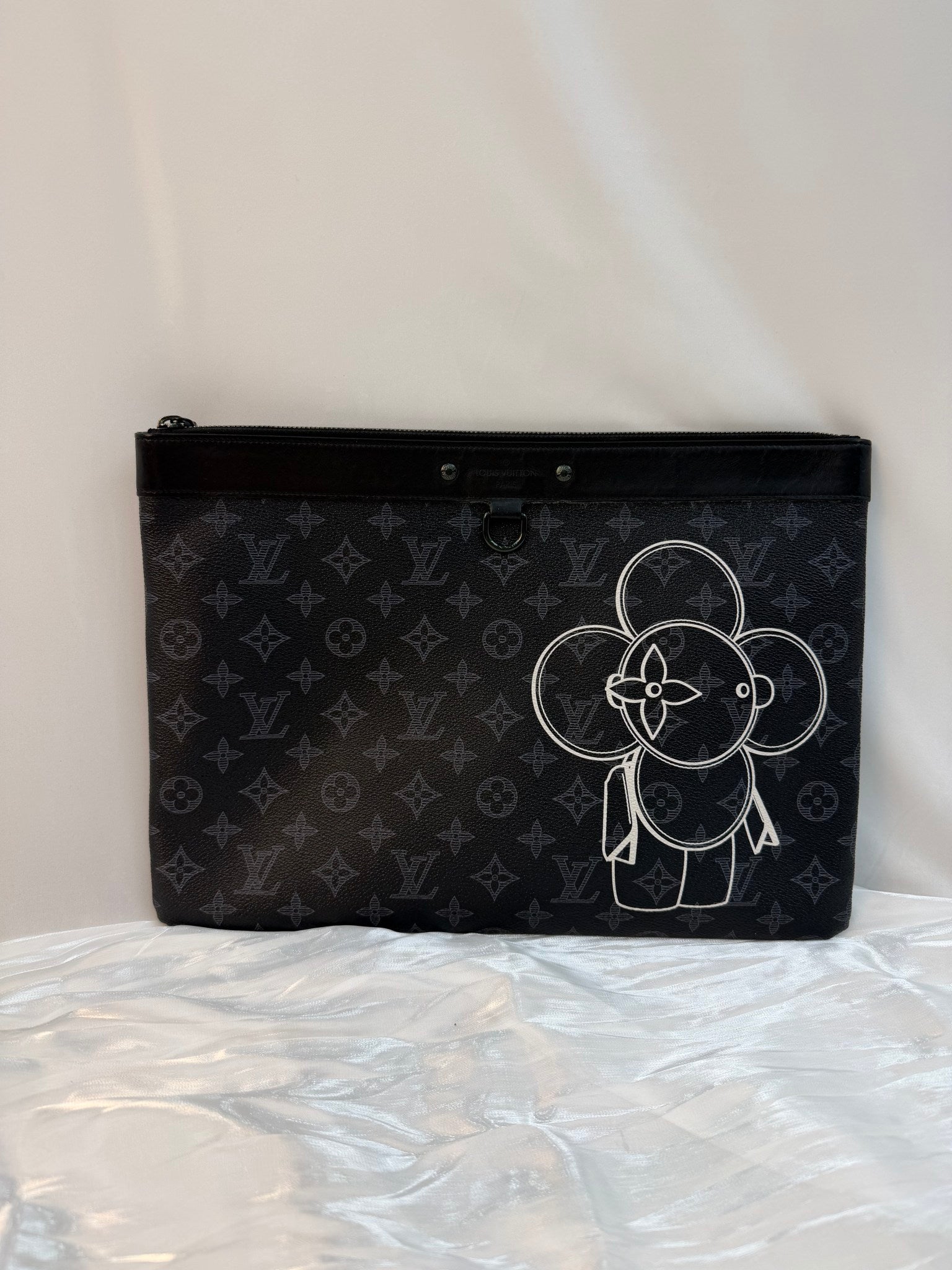 Louis Vuitton Monogram Eclipse Vivienne Apollo Pochette