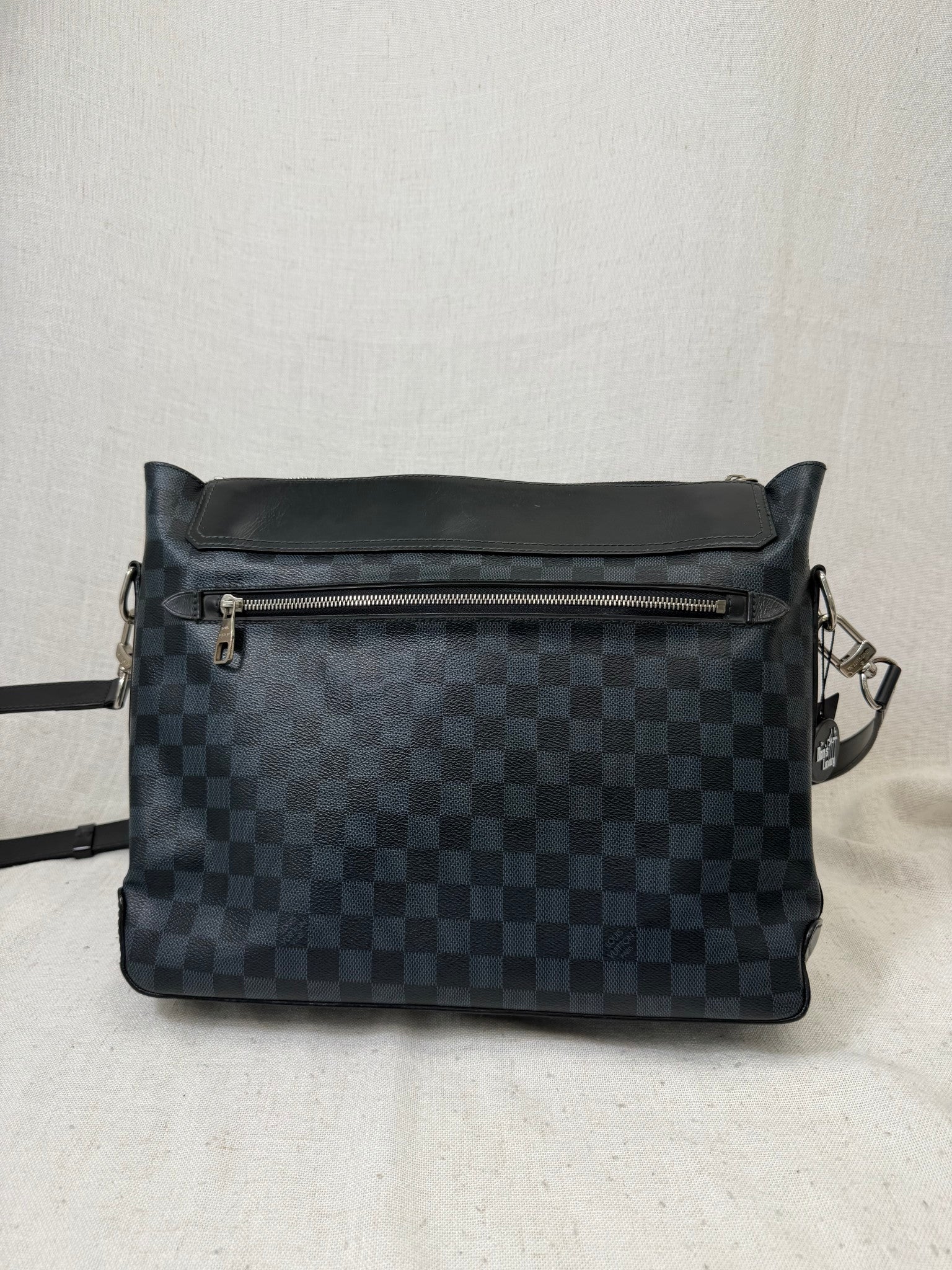 Louis Vuitton Cobalt Blue Damier Greenwich Messenger Bag 