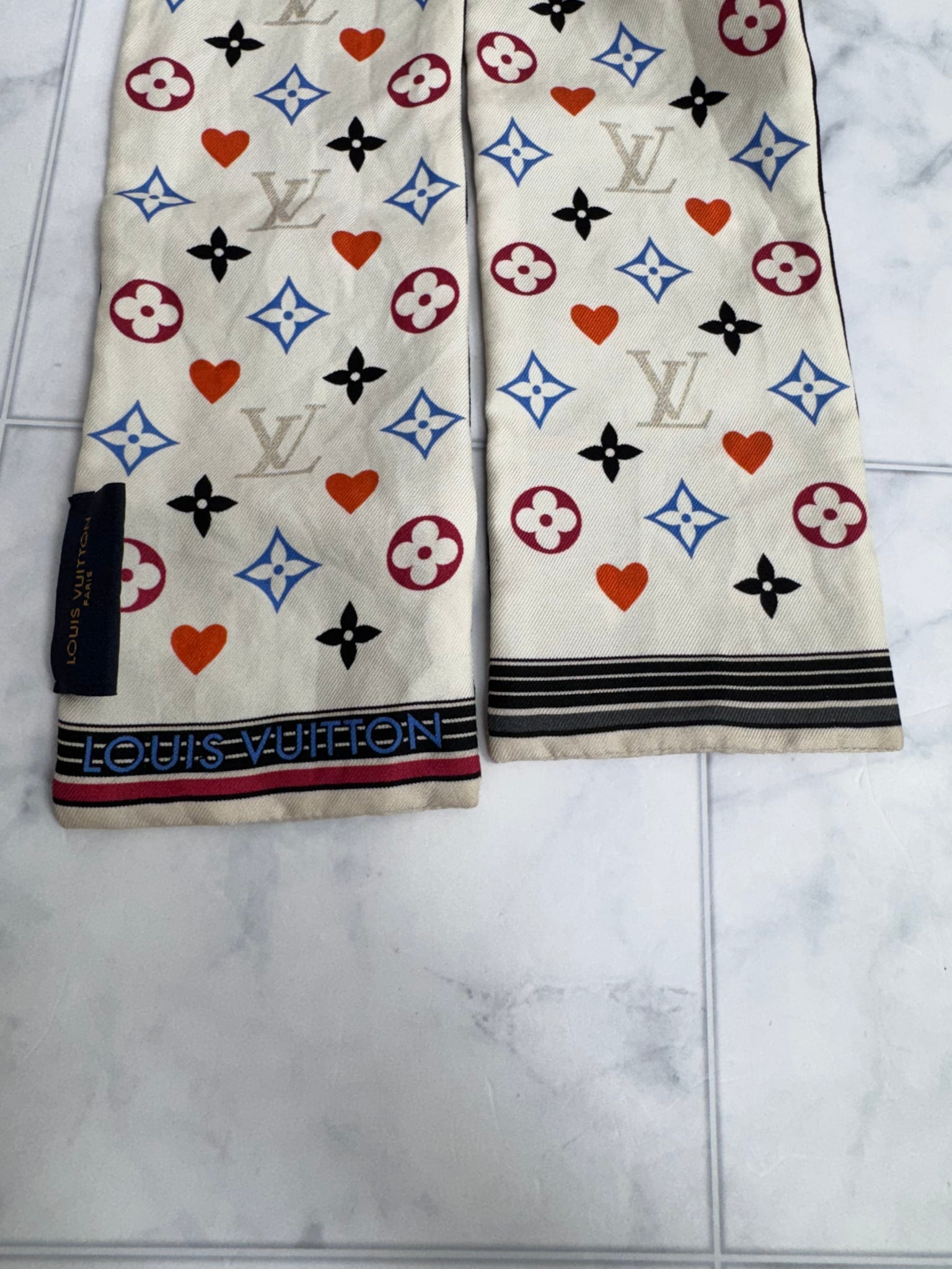 Louis Vuitton Multicolor Silk Game On Twilly