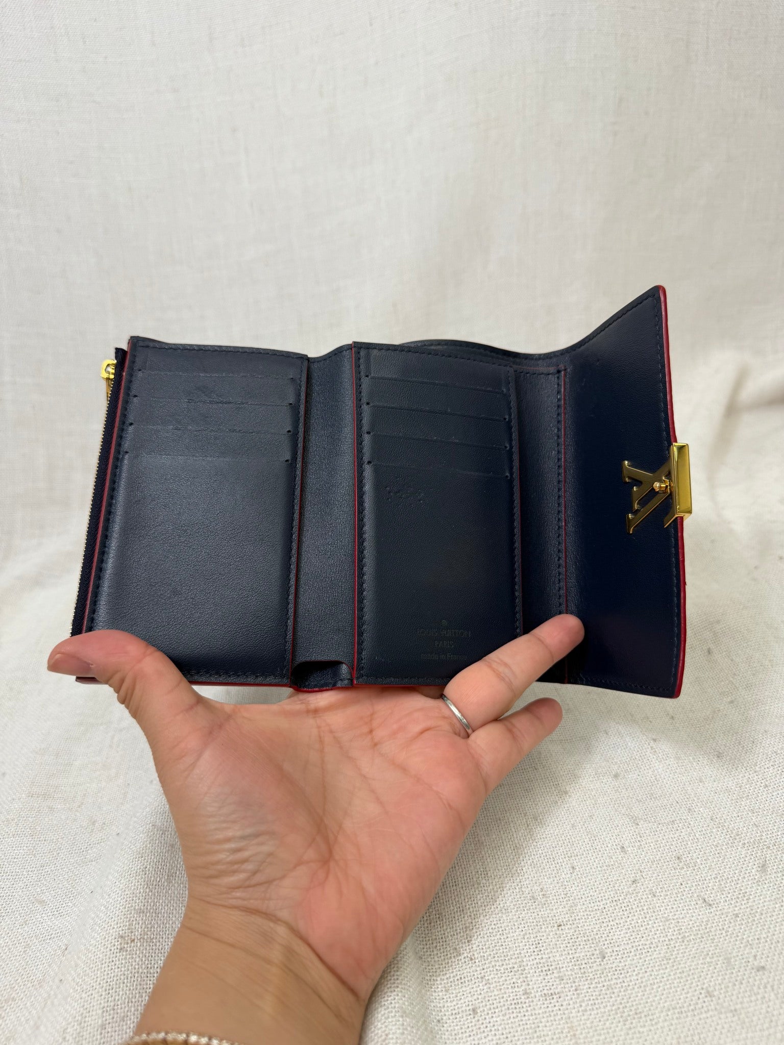 Louis Vuitton Navy Taurillon Leather Capucines Wallet