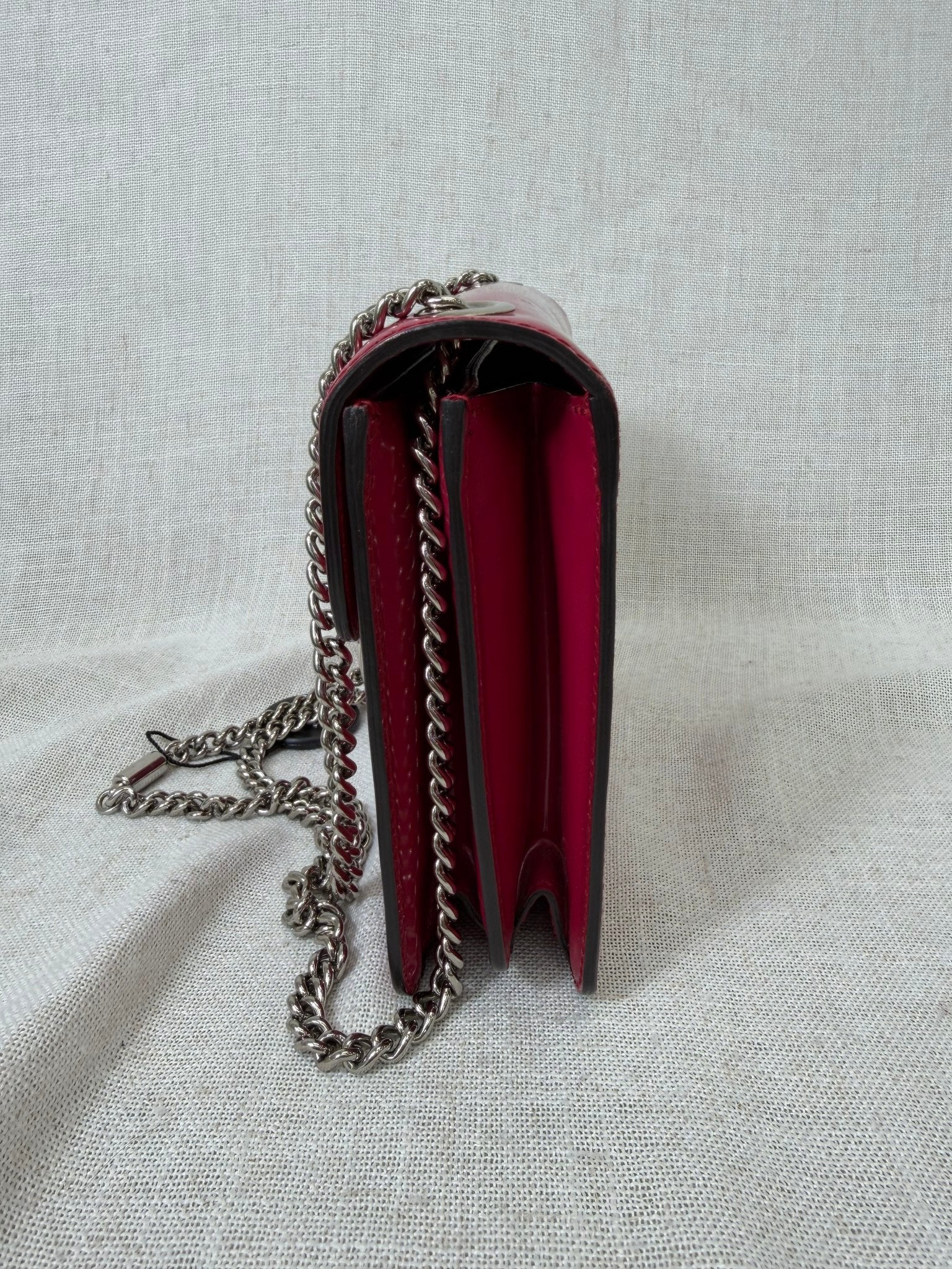 Gucci Magenta Patent Leather Interlocking G Chain Shoulder Bag