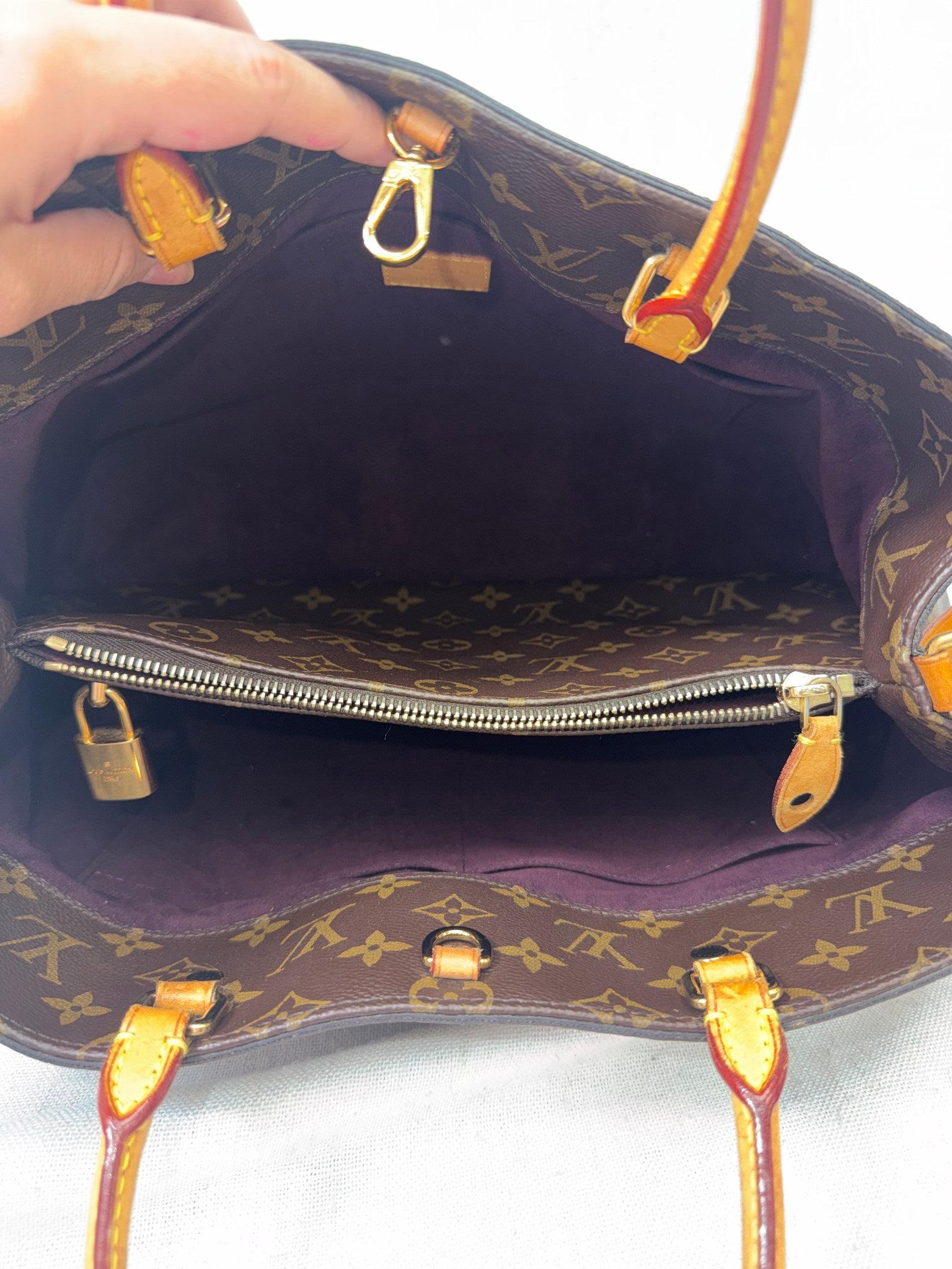 Louis Vuitton Monogram Montaigne GM  Bag