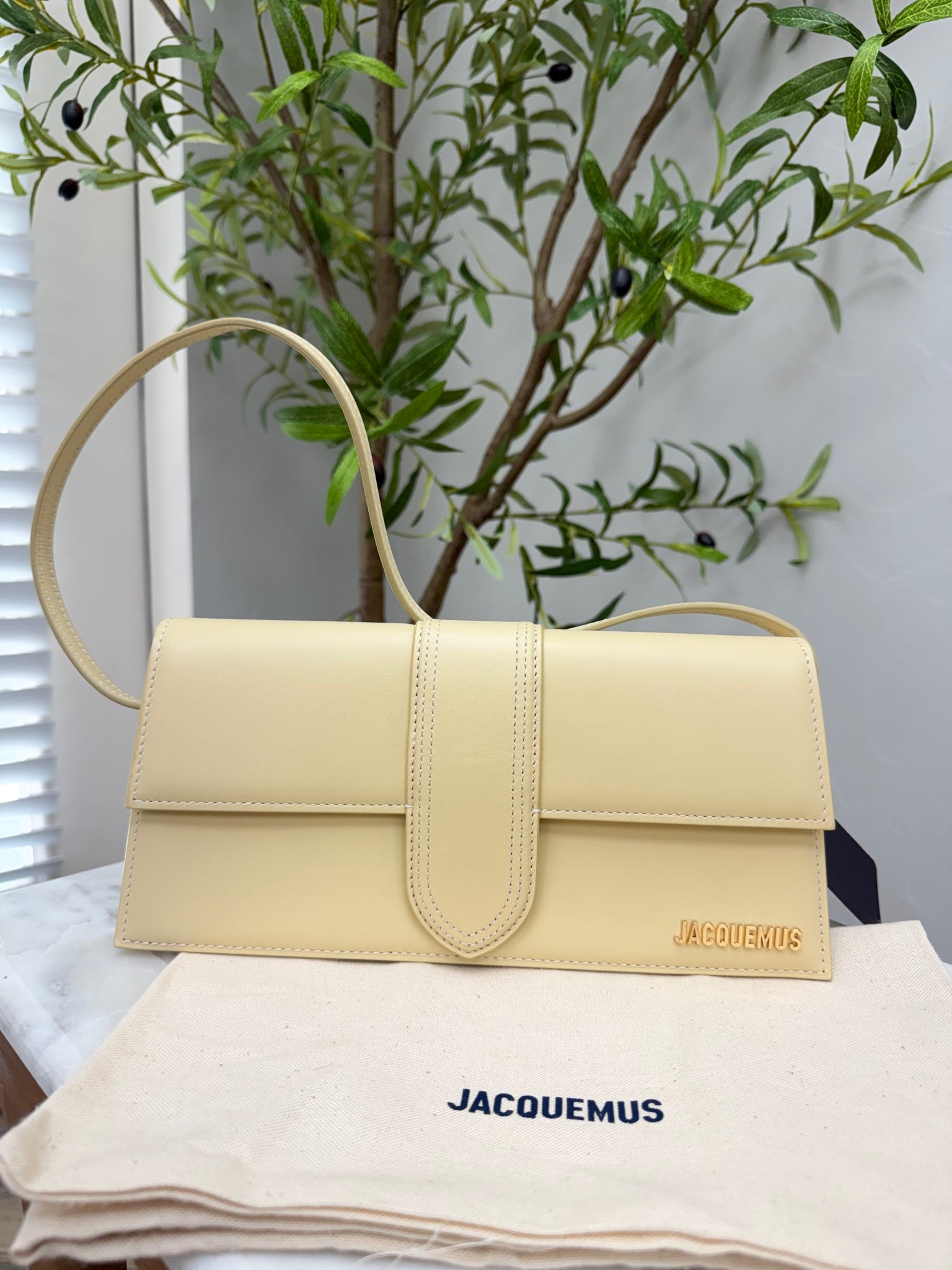 BRAND NEW - Jacquemus Creme Leather Le Bambino Long Shoulder Bag