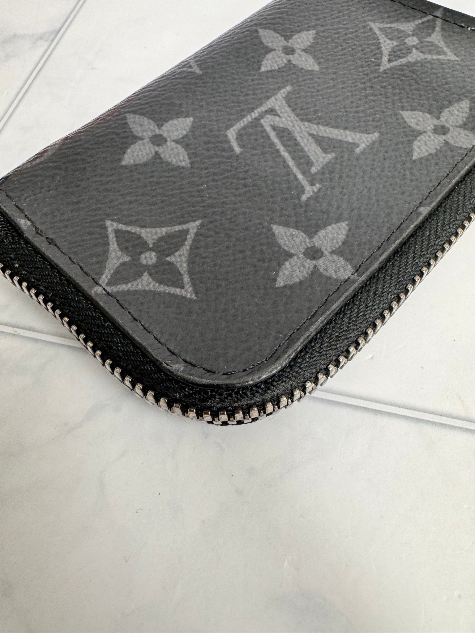 Louis Vuitton Monogram Eclipse Zippy Coin Purse